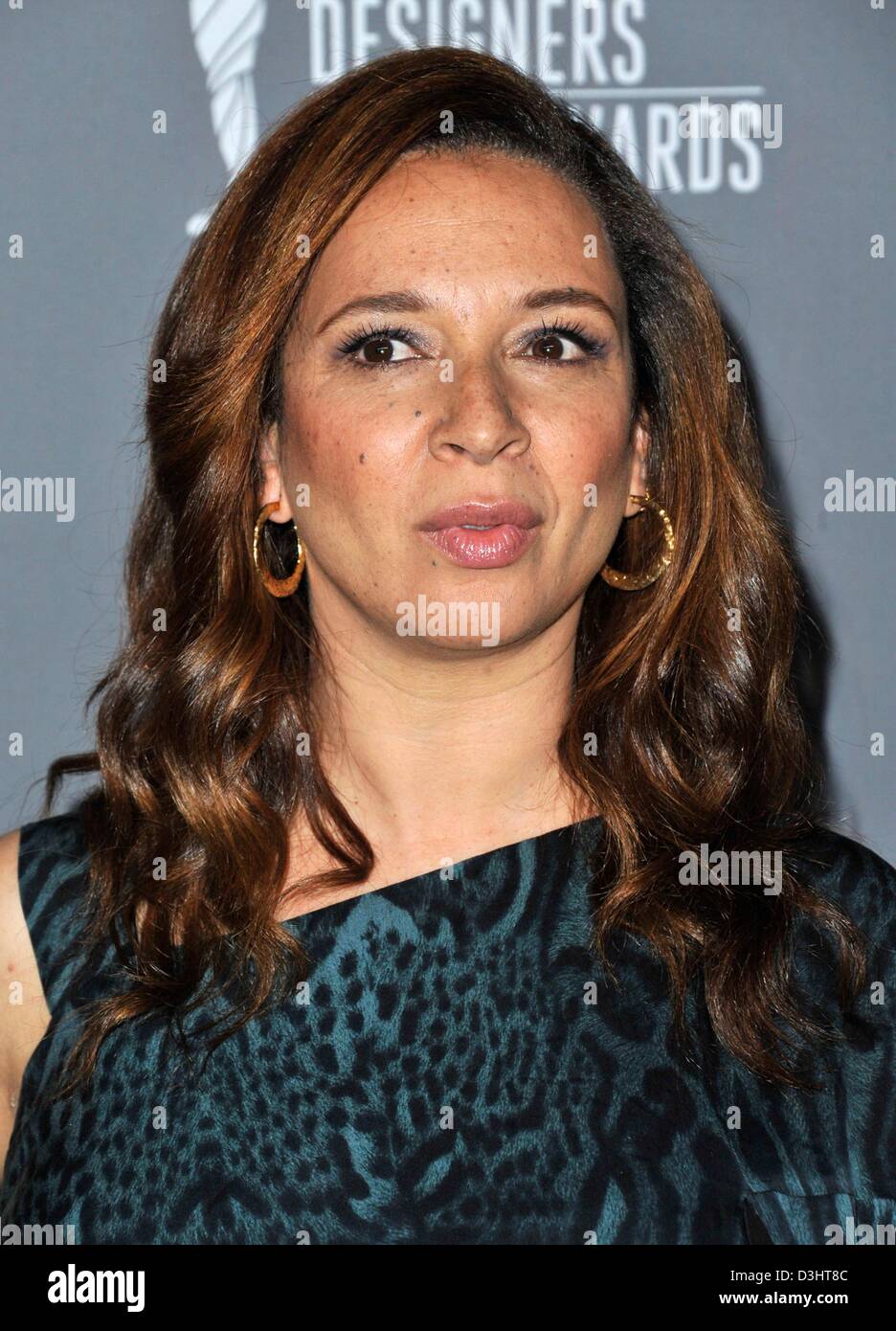 Beverly Hills, CA. USA. February 19, 2013. Maya Rudolph at arrivals for The 15th Annual Costume Designers Guild Awards, The Beverly Hilton Hotel, Beverly Hills. Photo By: Dee Cercone/Everett Collection/Alamy Live News Stock Photo