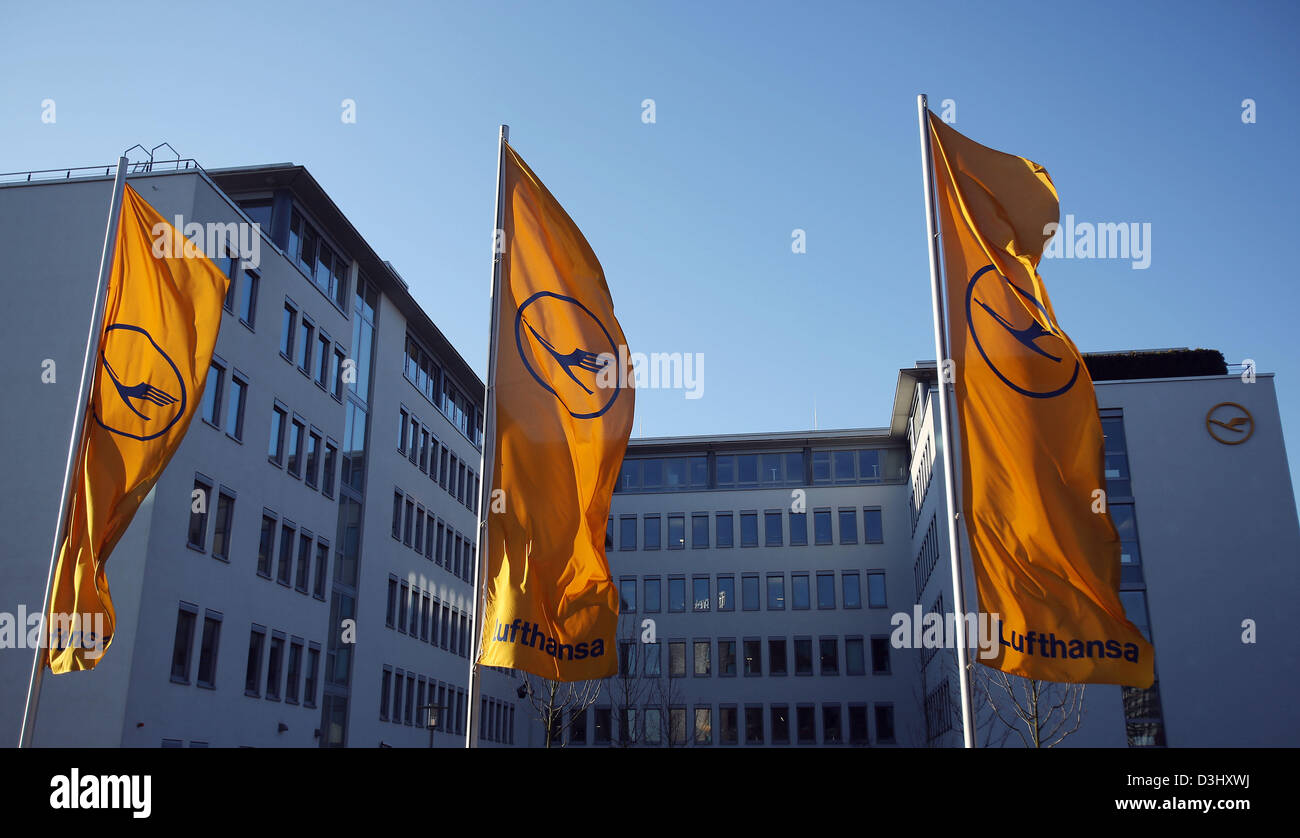 Lufthansa headquarters in cologne hires stock photography and images