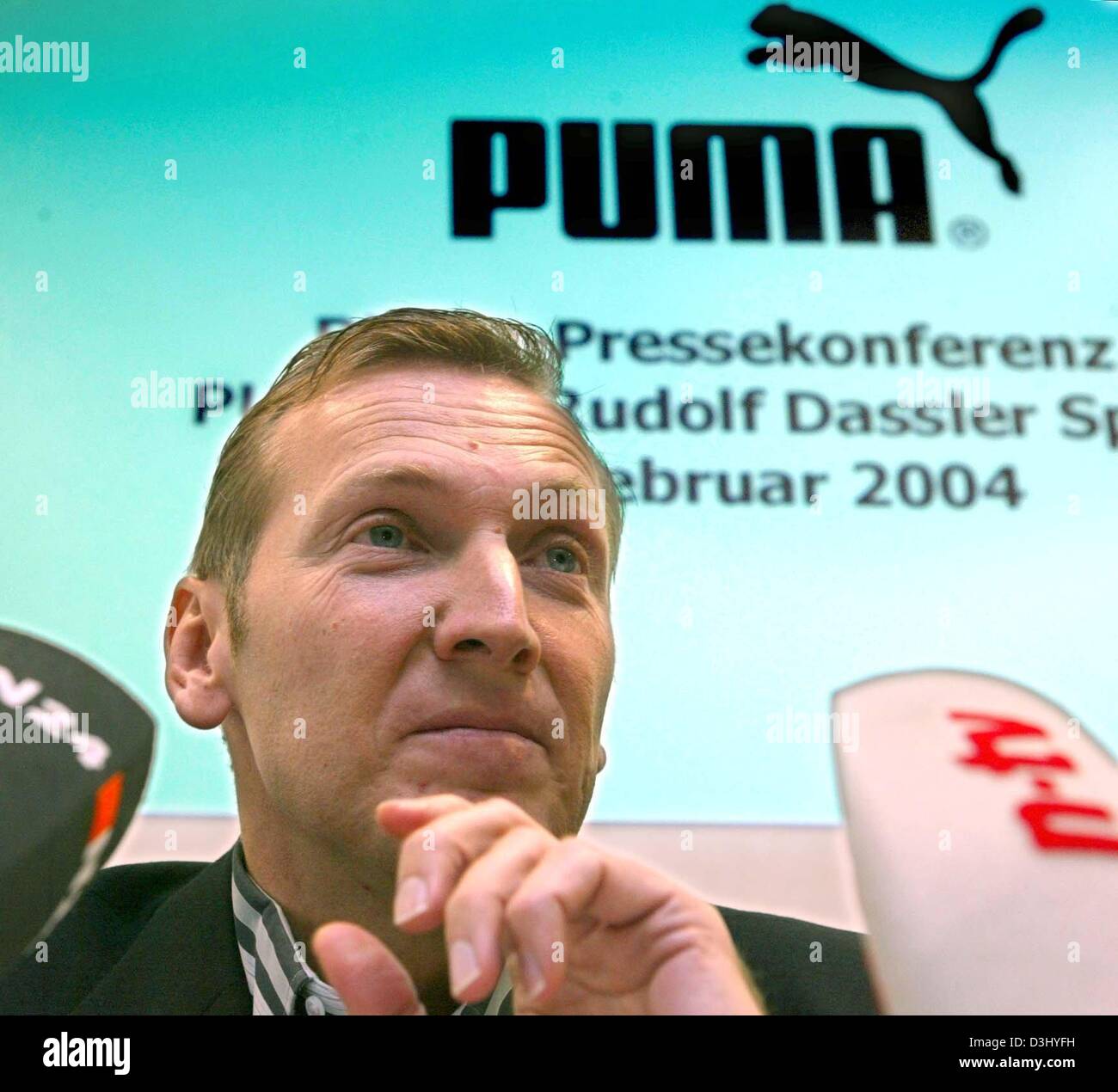 dpa) Jochen Zeitz, CEO of the sports gear manufacturer PUMA, speaks during  a results press conference in Herzogenaurach, Germany, 27 February 2005.  Zeitz announced that the turnover amounted to 1.691,5 million Euro