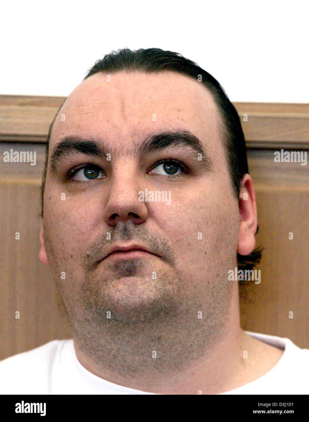 (dpa) Defendant Marc Hoffmann looks worried at the District Court in