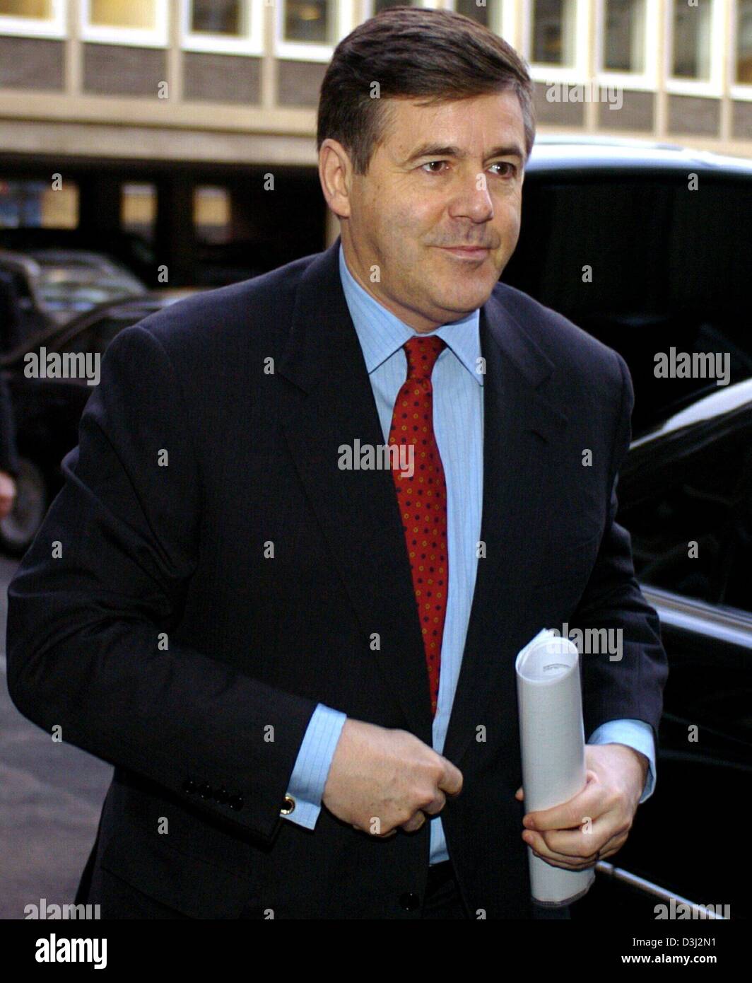 Crime law justice clj trials economy business finance ebf walking suit