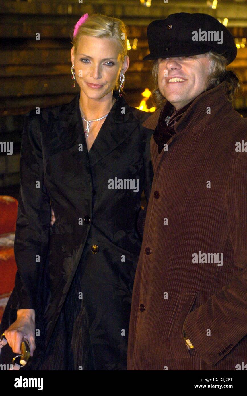 (dpa) - German model Nadja Auermann and British musician Bob Geldof arrive to the 'Cinema for Peace' charity gala in Berlin, 9 February 2004. The proceeds of the gala, which was held on the sidelines of the Berlinale Film Festival, will go to UNICEF and Aids research institutions. Stock Photo