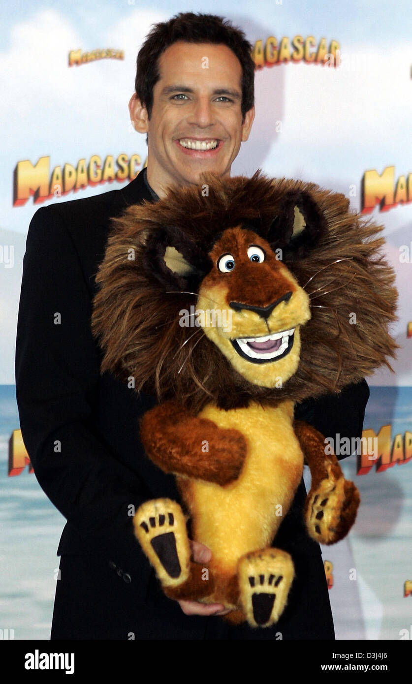 (dpa) - US-Actor Ben Stiller poses with his characters' rag doll he voices in the animated film 'Madagascar' at the Hotel Adlon in Berlin, Germany, Friday 10 June 2005. In the animated film the inhabitants of the New York zoo prepare to break free into the big wide world. The German premiere will be on 7 July 2005. Stock Photo