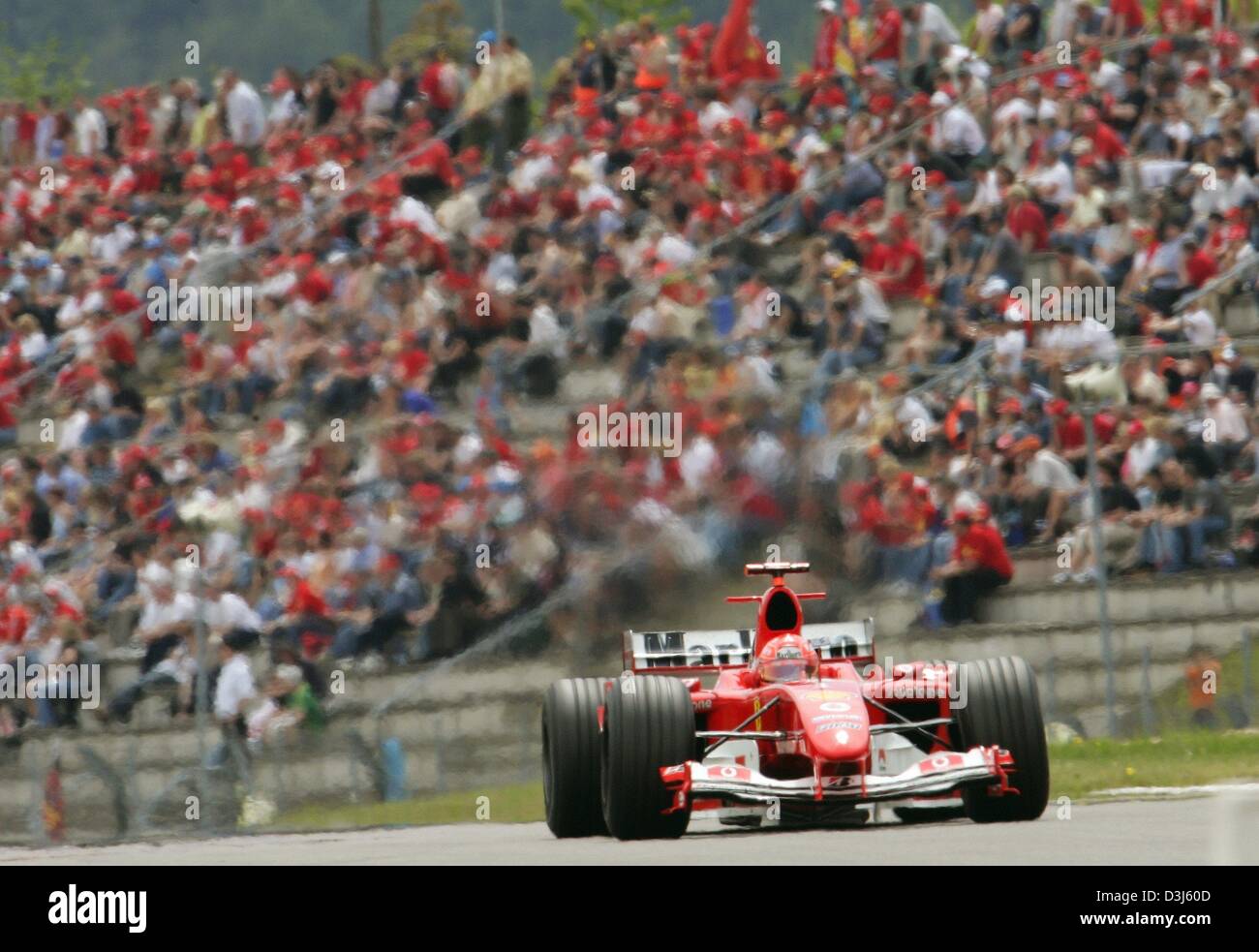 (dpa) - German formula one world champion Michael Schumacher (Ferrari ...