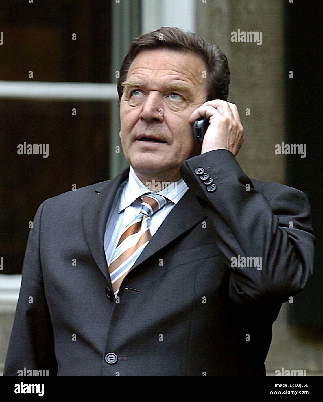 Gerhard schroeder 2004 hi-res stock photography and images - Alamy