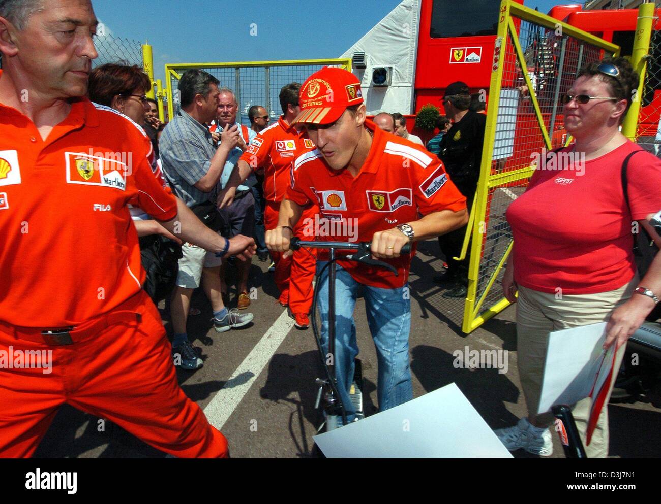 Michael schumacher pit lane hires stock photography and images Alamy