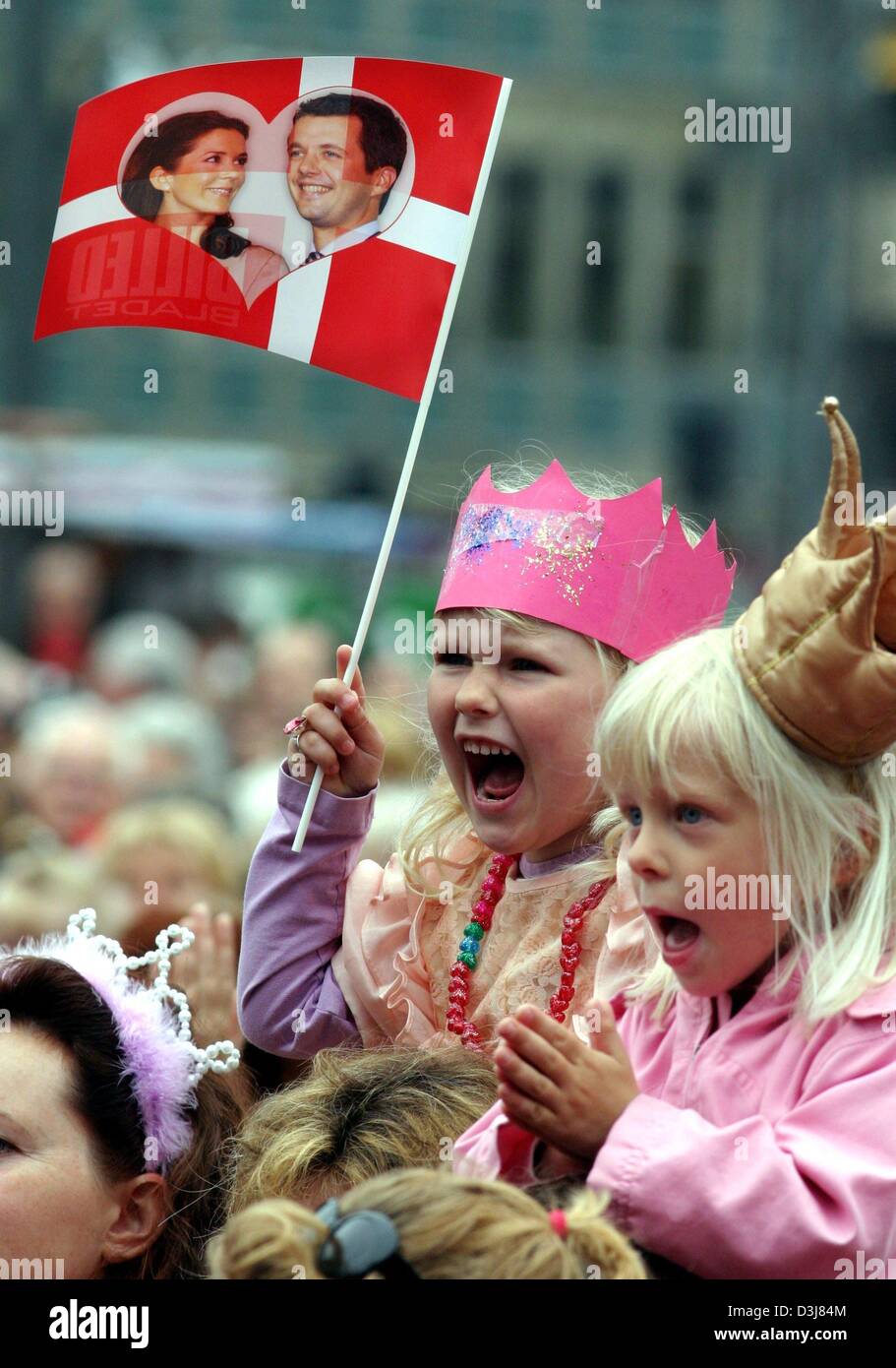 Danish girls hi-res stock photography and images - Alamy