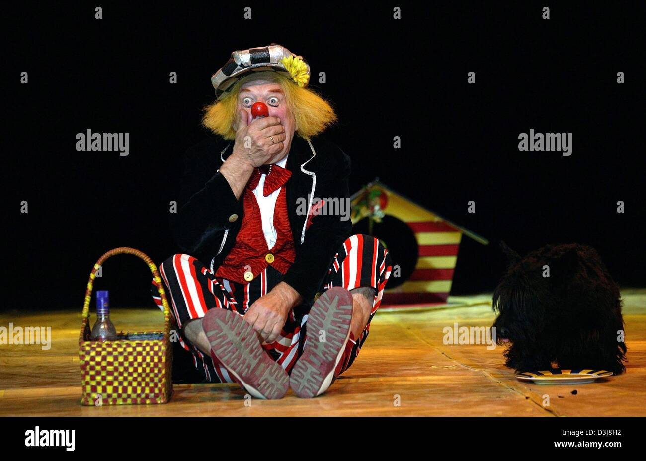 Russian Clown High Resolution Stock Photography and Images - Alamy
