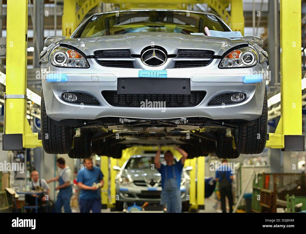Mercedes slk roadster hi-res stock photography and images - Alamy