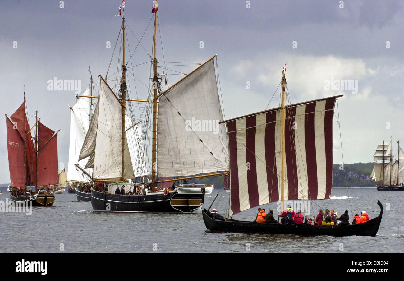 dpa) - Historic sailingships on the 'Flensburger Foerde' at the Rum Sailing  Regatta in Flensburg, Germany, 7 May 2005. About 80 ships took part in the  biggest north European encounter of old