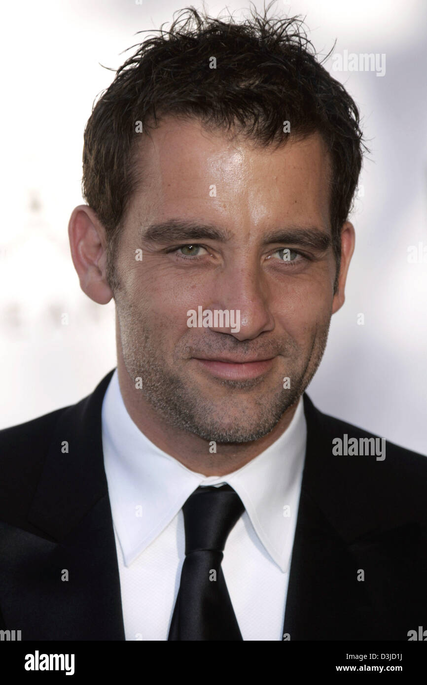 (dpa) - British actor Clive Owen attends the amfAR Party 'Cinema Against AIDS 2005' at Le Moulin de Mougins during the 58th International Cannes Film Festival in Mougins, France, 19 May 2005. Stock Photo