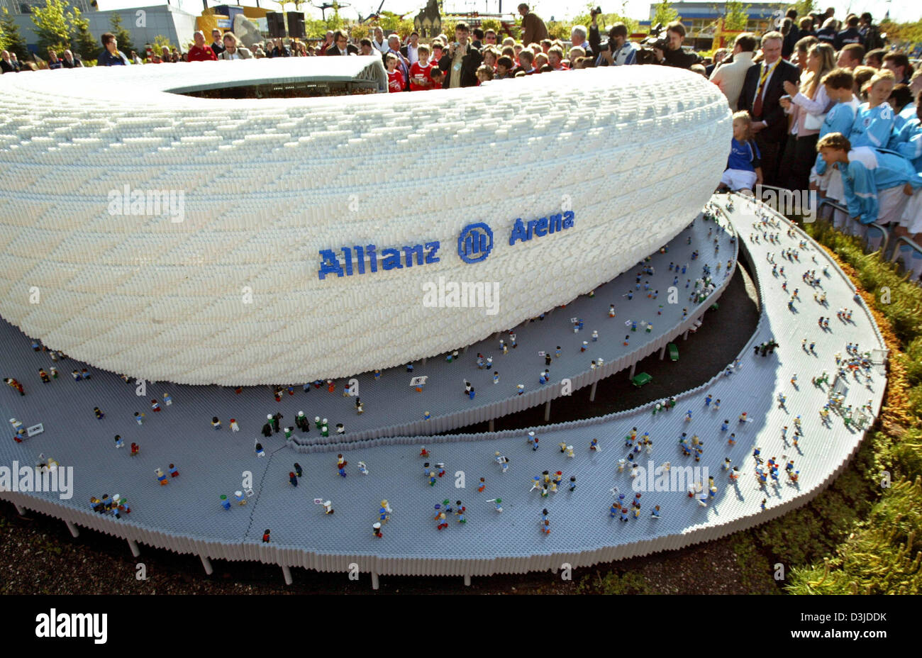 File:Troféu da Copa Libertadores no Allianz Parque em 2016.jpg - Wikimedia  Commons