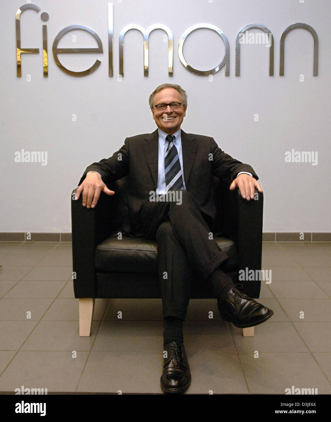 (dpa) - Guenther Fielmann, Head of the chain of opticians Fielmann AG ...