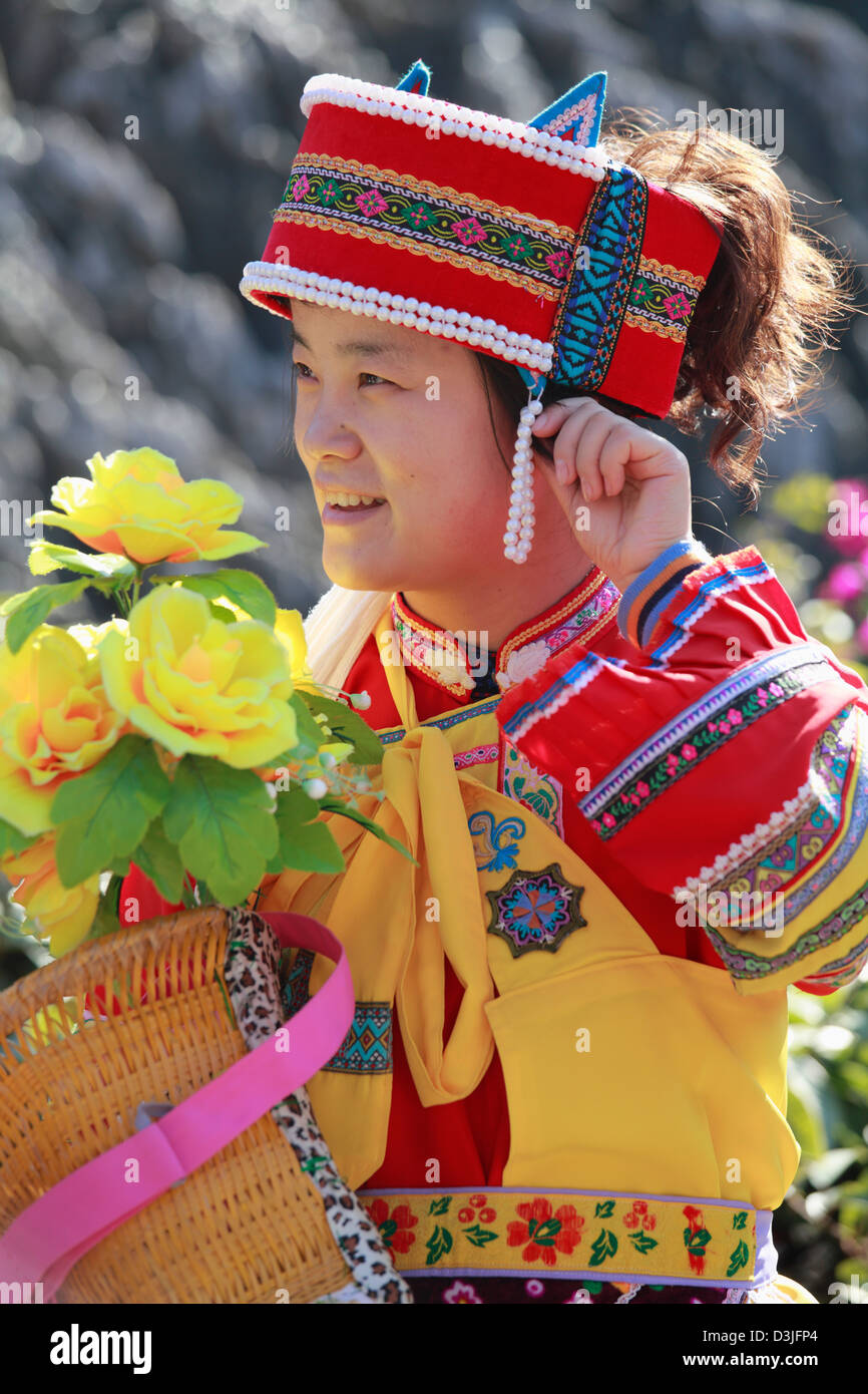 Ethnic minority china yunnan hi-res stock photography and images - Alamy