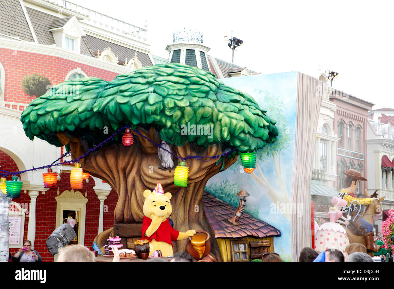 Disneyland, Paris - rides, characters, entertainment, theme park Stock ...