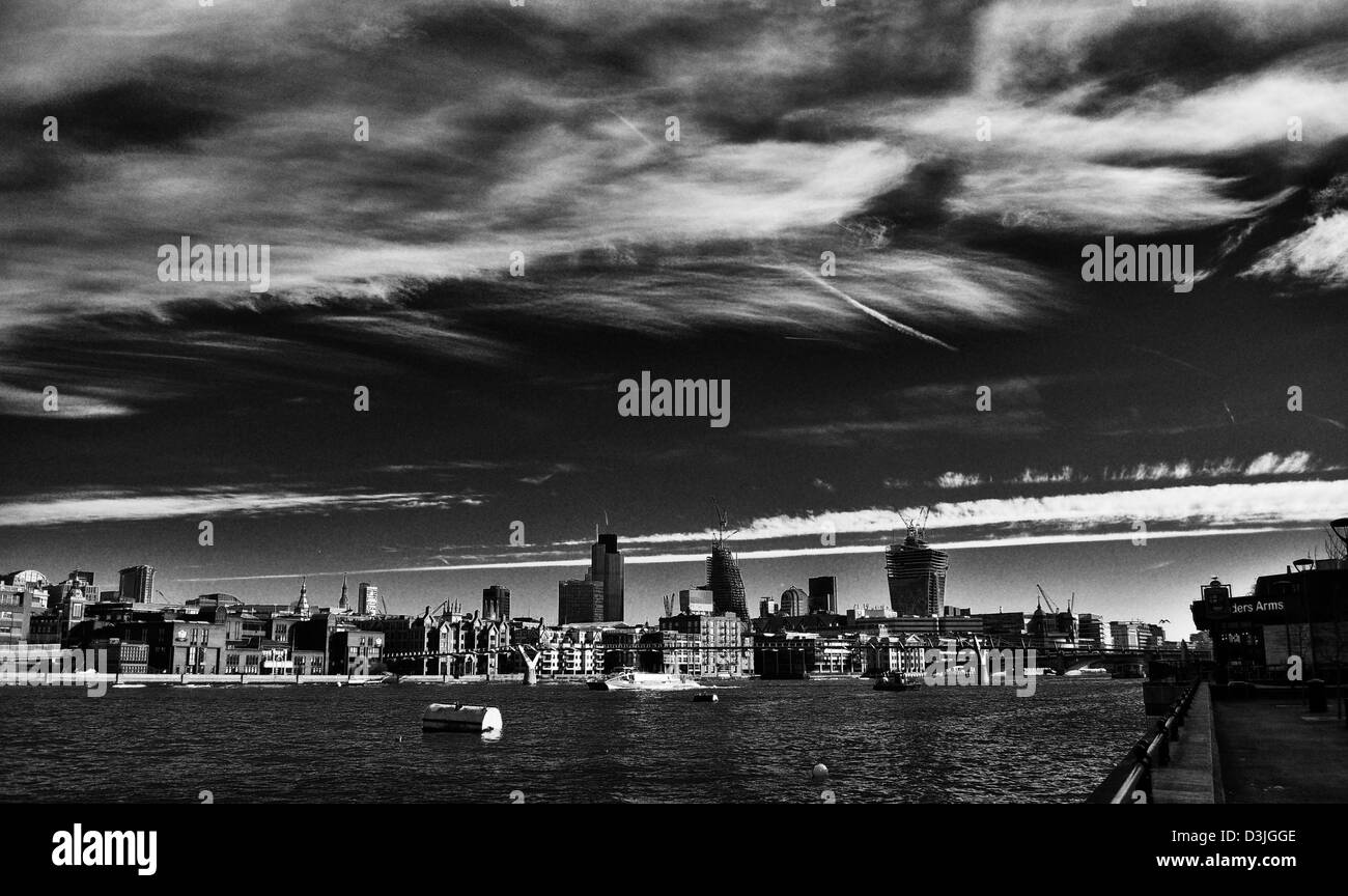London, River Thames in black and white Stock Photo Alamy