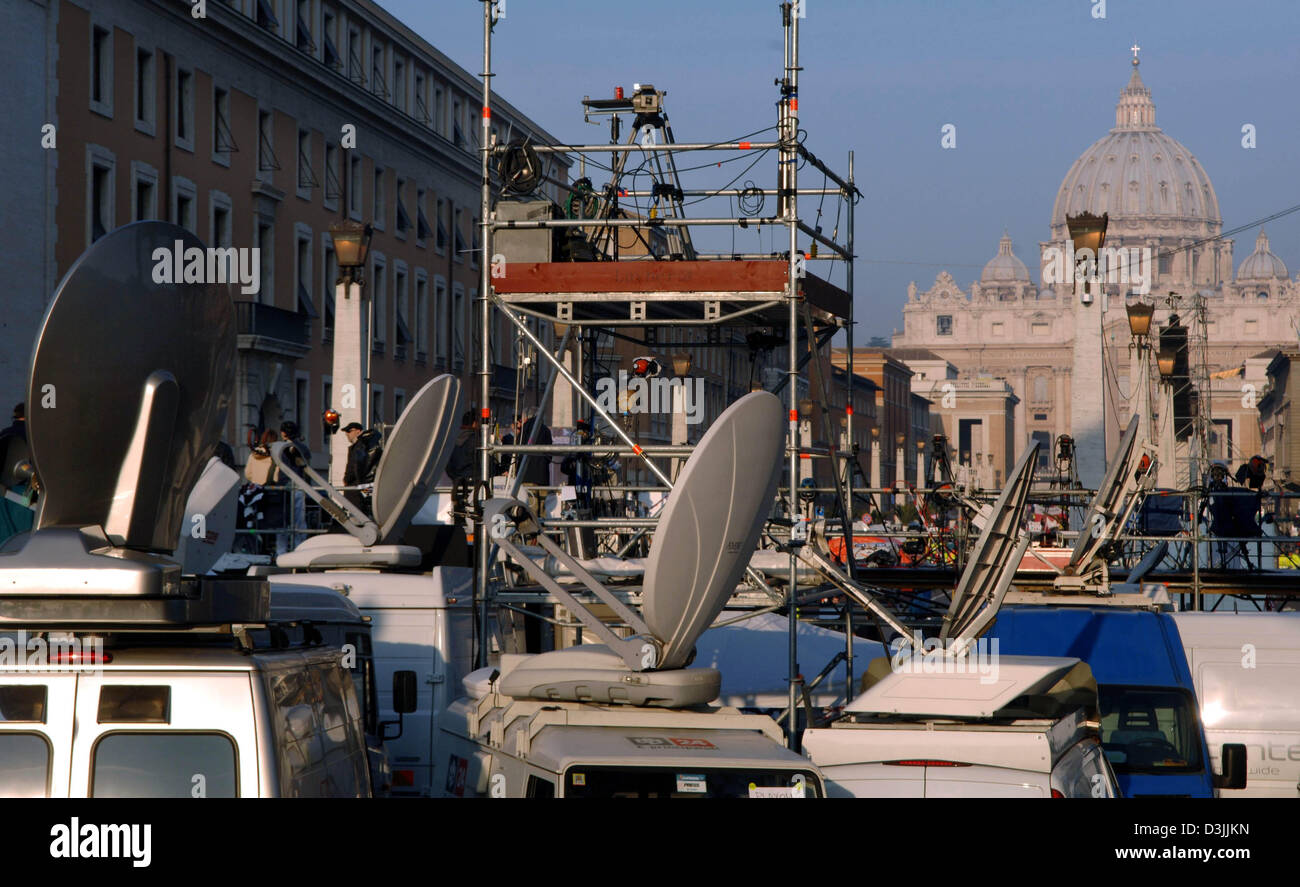 (dpa) Satellite dishes by television stations from all over the world