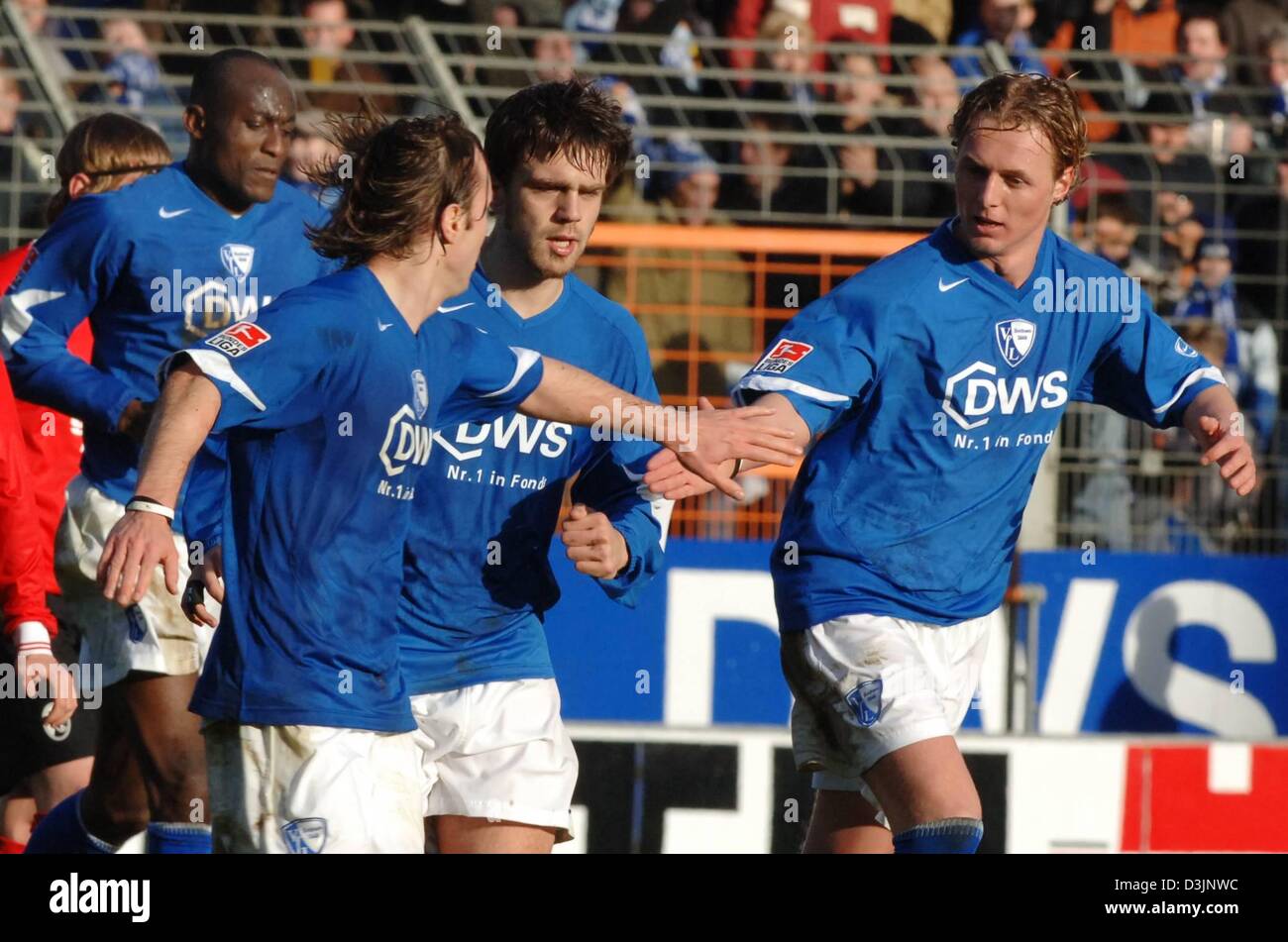 Sports spo soccer happy celebrating gesture smiling germany hi-res ...