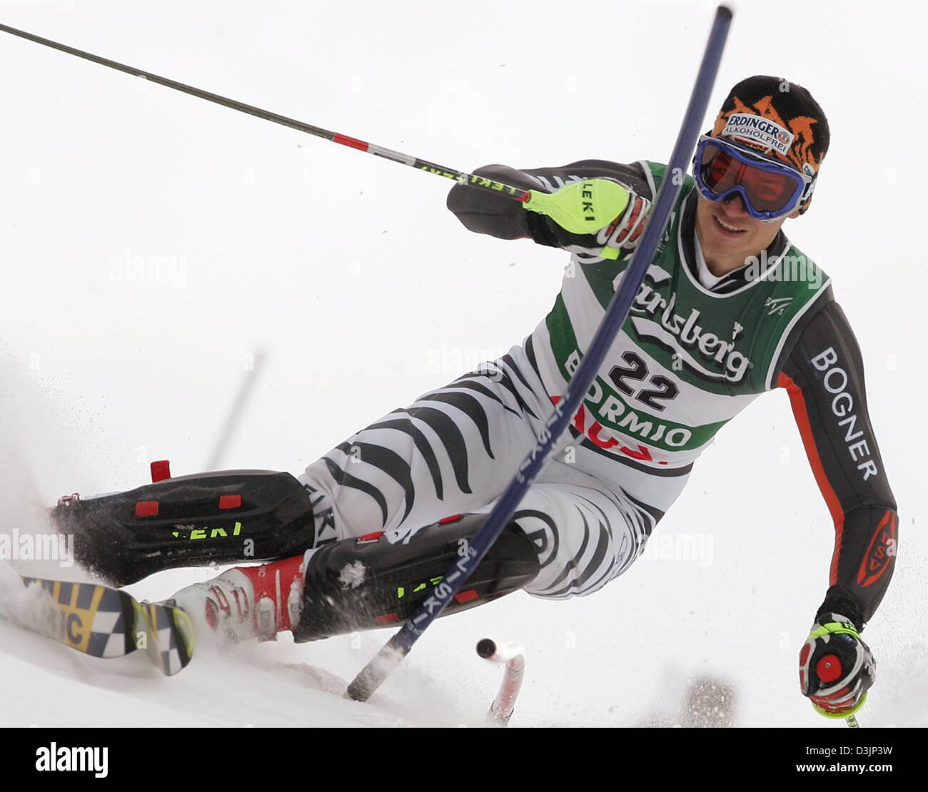 (dpa) - German skier Felix Neureuther races downhill during the Men's Slalom event at the Alpine Skiing World Championships in Bormio, Italy, 12 February 2005. Stock Photo