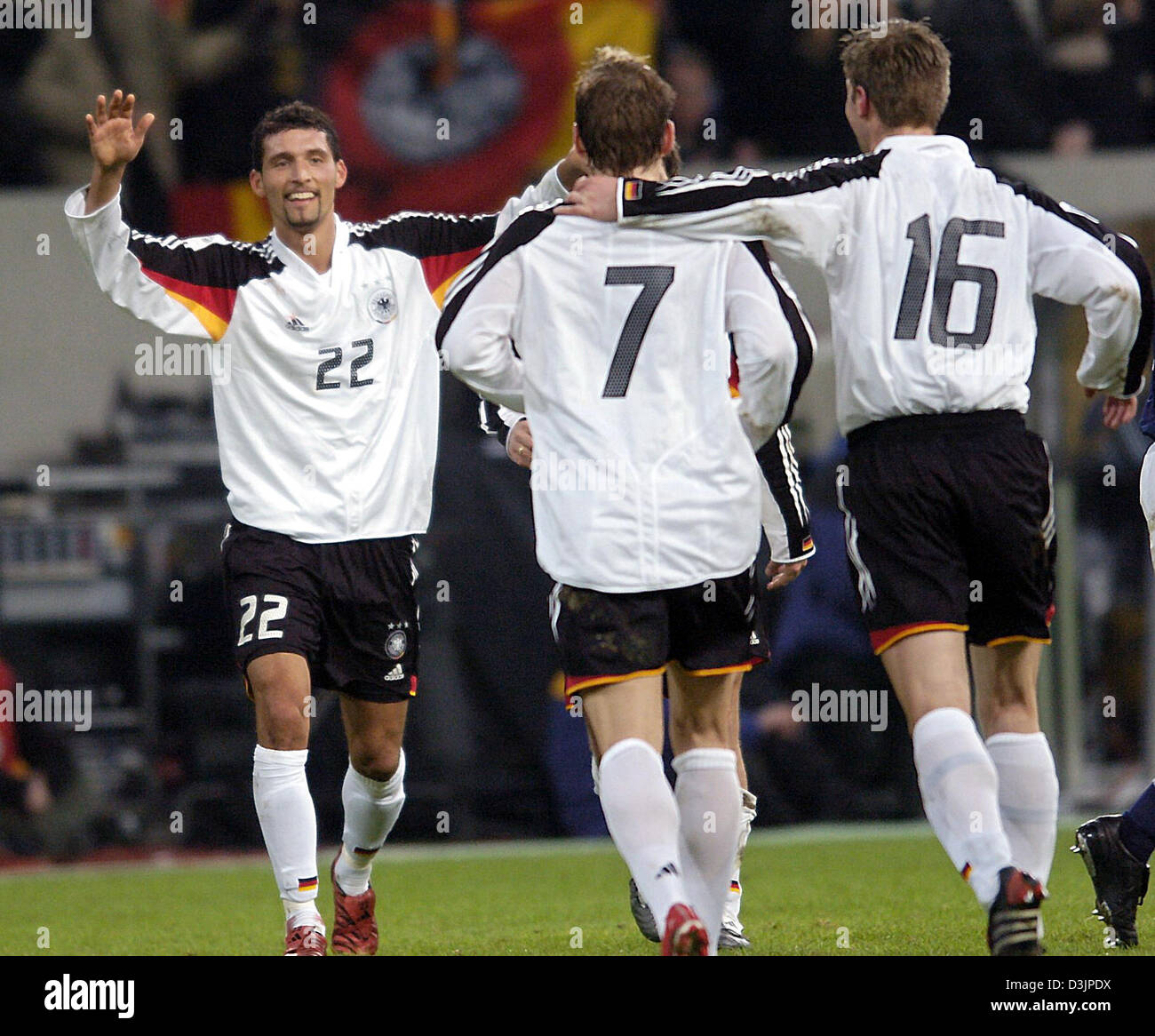 Sports spo soccer walking cheering gesture facial expression ...