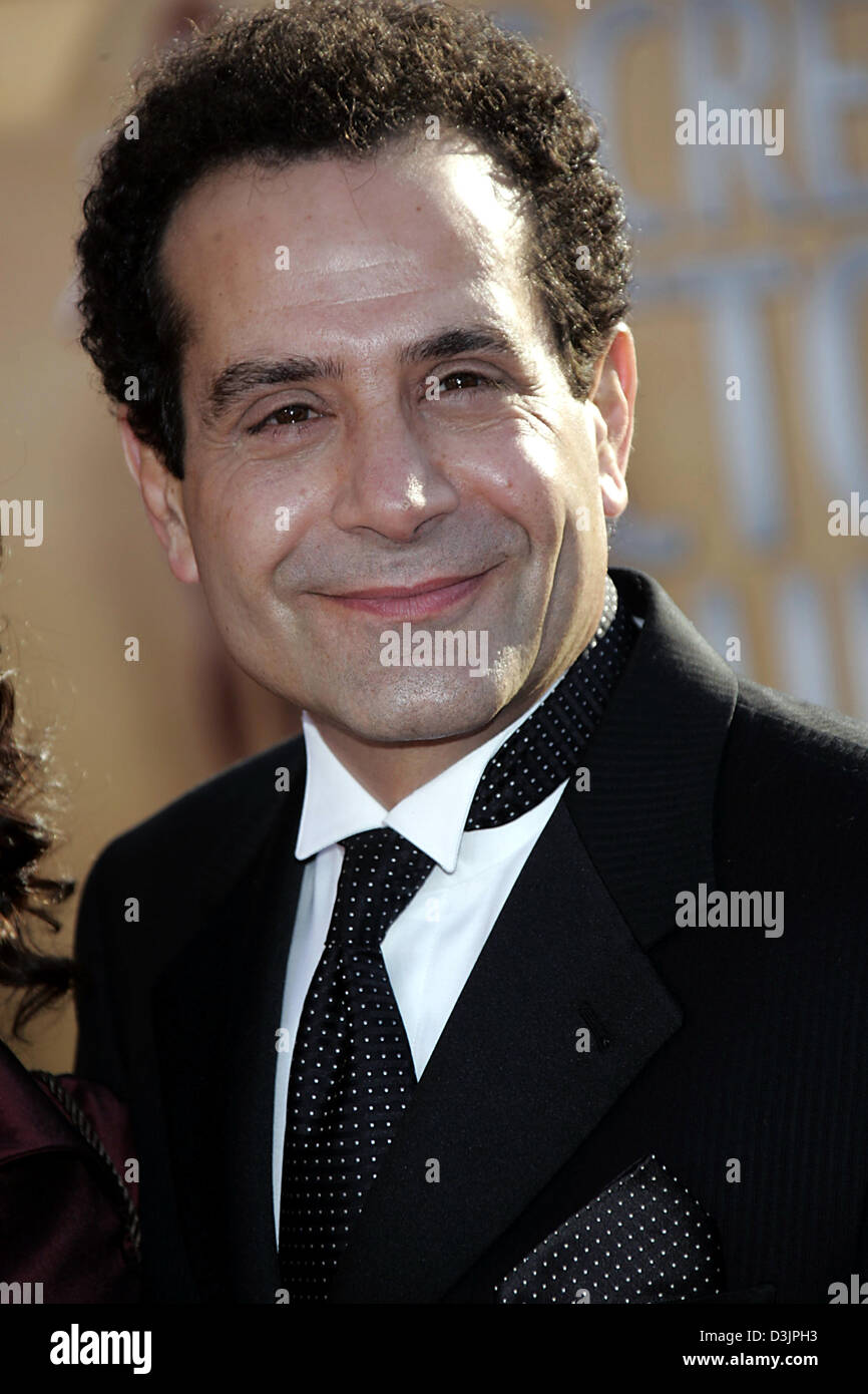 (dpa) Tony Shalhoub smiles as he arrives for the 11th Annual Screen Actors Guild Awards held