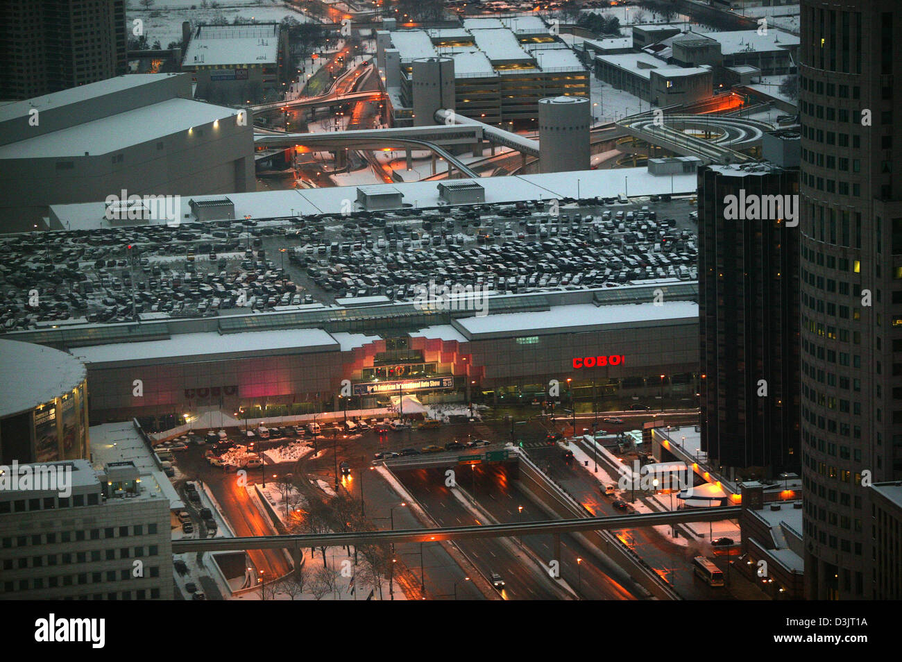 dpa) - A view of the Somerset Mall in Detroit, Michigan, USA, 8 January  2005 Stock Photo - Alamy