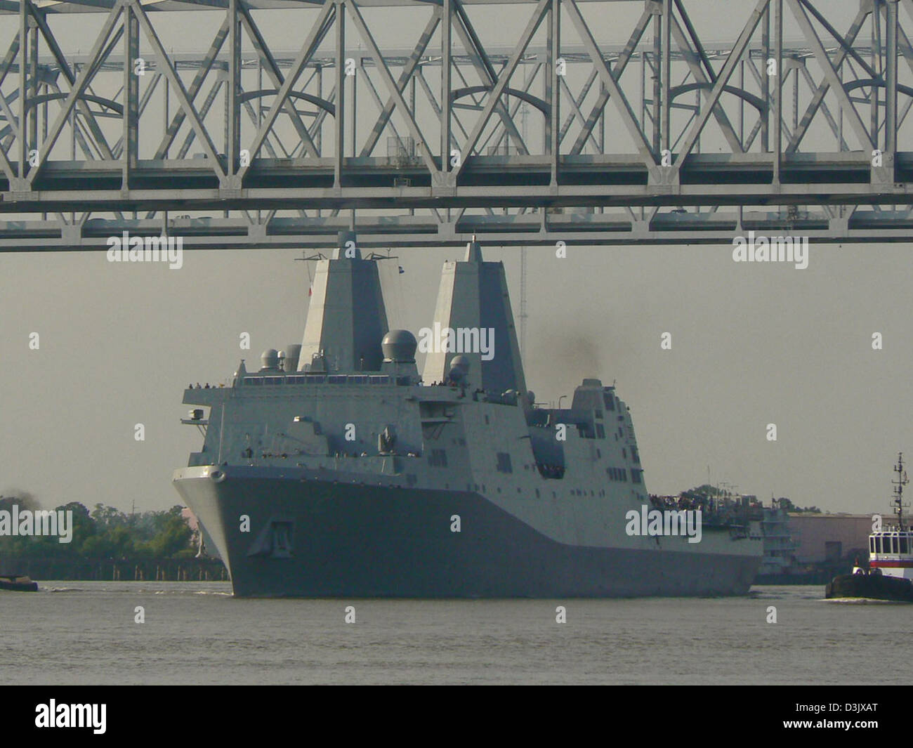 NOAA's Air Gap Technology Sends USS New York Down the Mississippi River