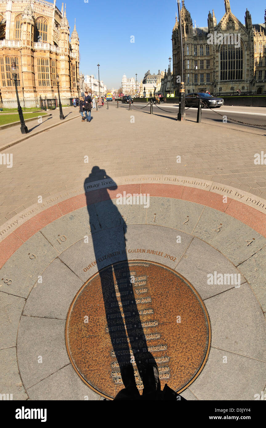 Queens sundial westminster hires stock photography and images Alamy