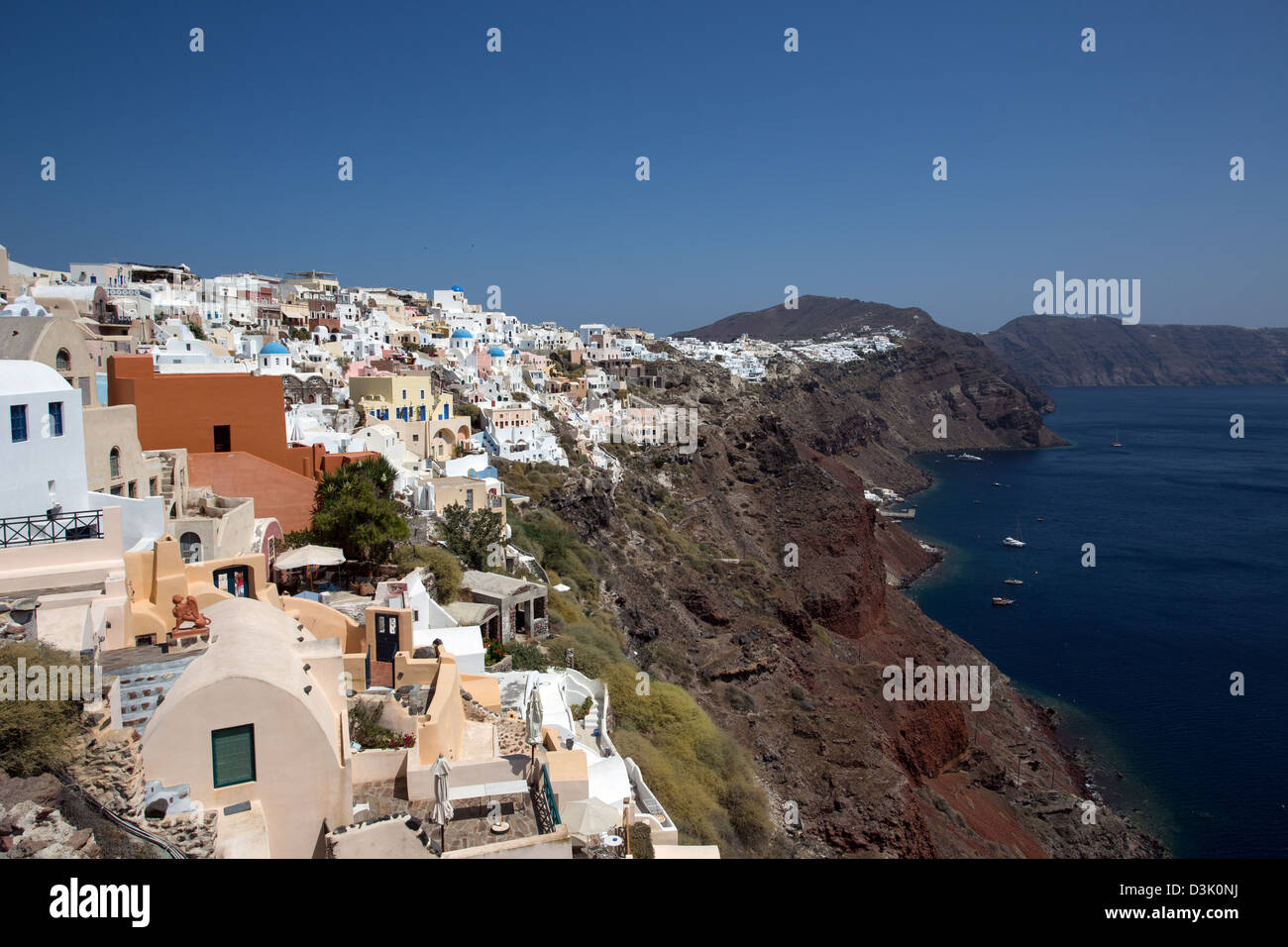 Long view of Oia, Santorini, Greece Stock Photo - Alamy