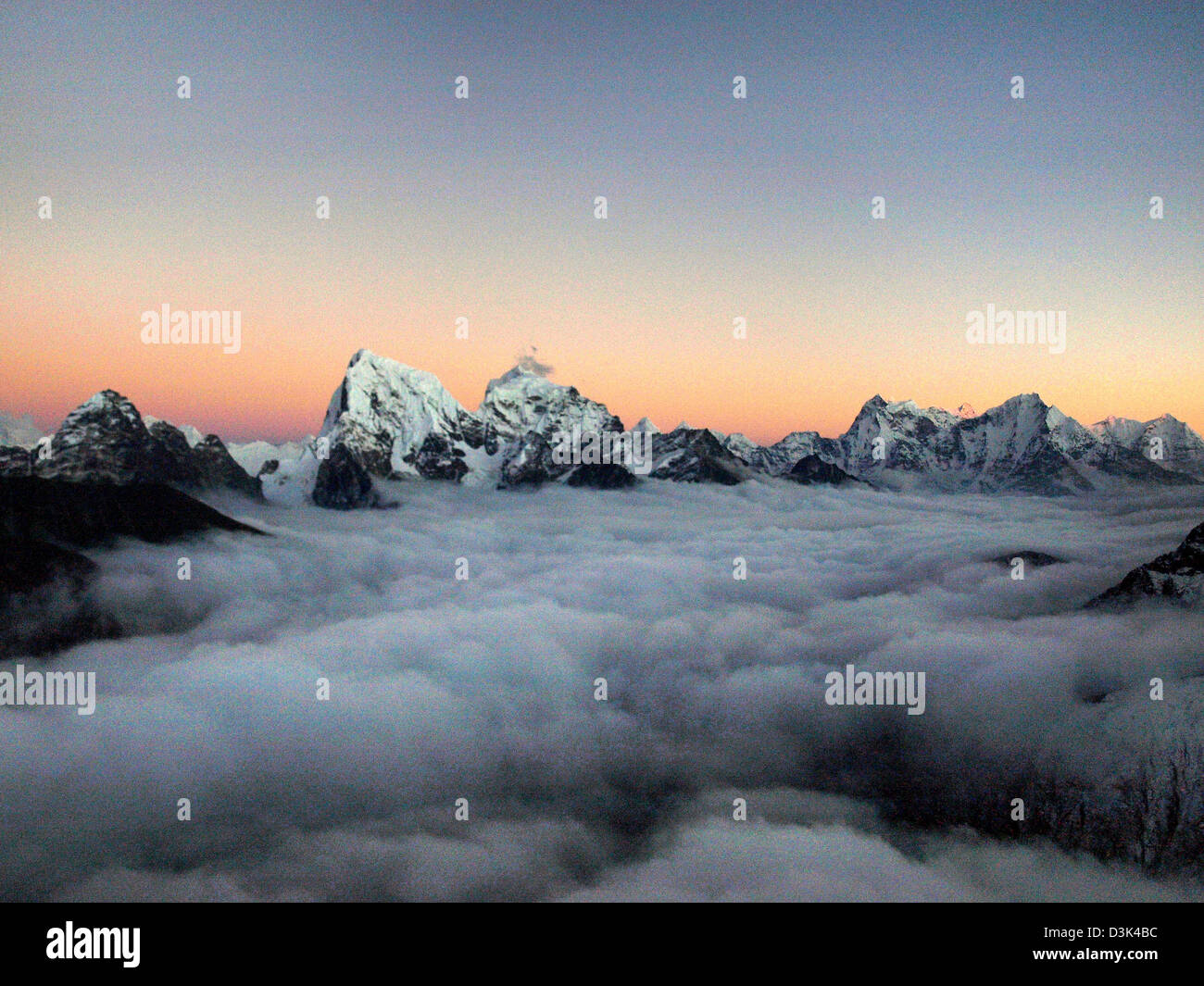 Himalayas nepal sherpa hi-res stock photography and images - Alamy