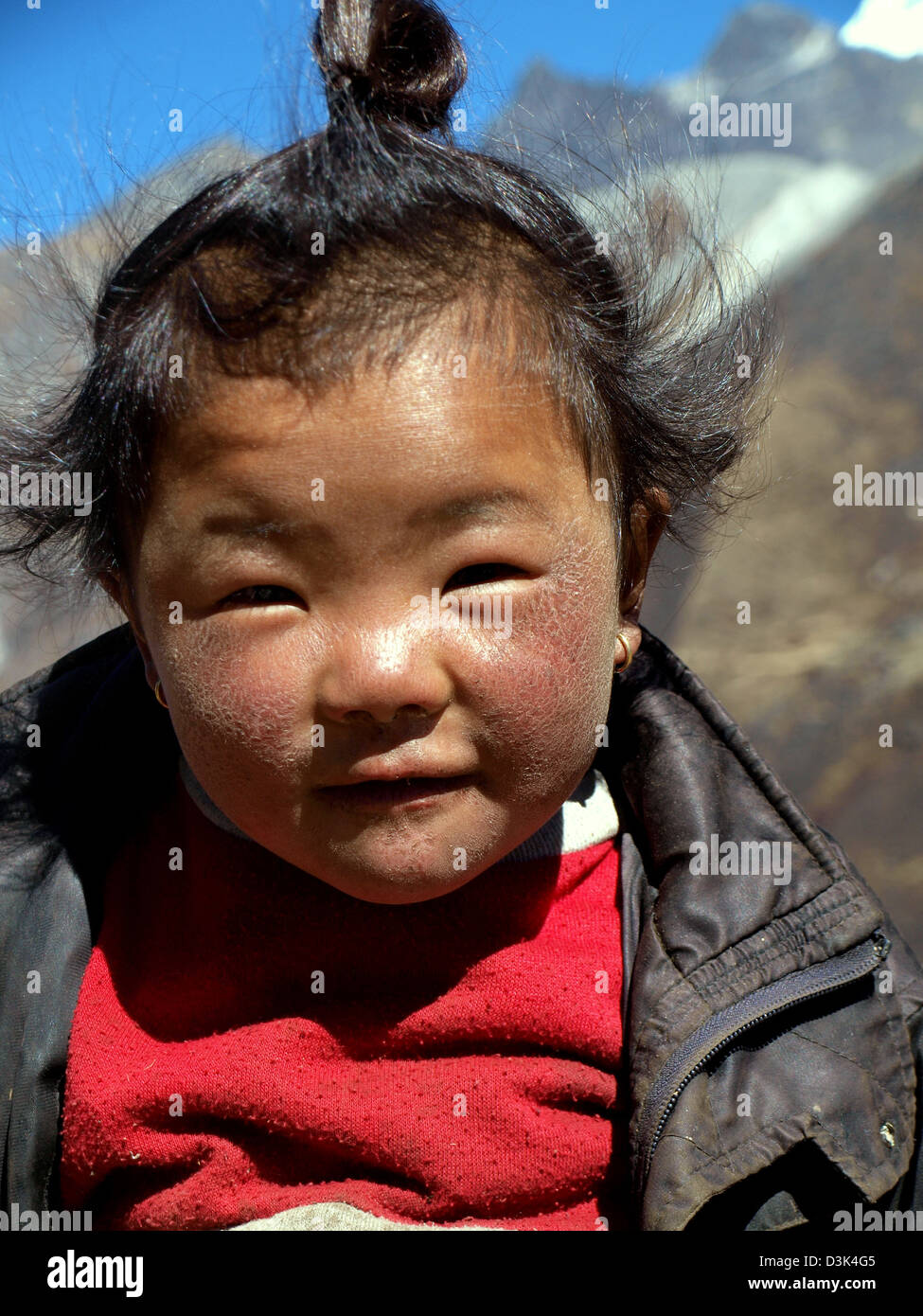 Sherpa girls hires stock photography and images Alamy
