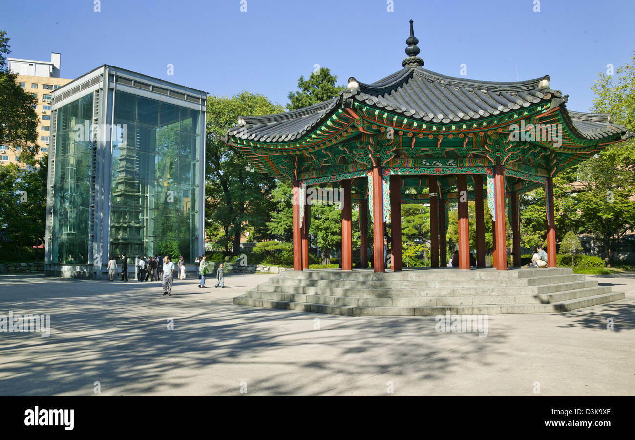 Republic of Korea, Seoul, Tapgol Park, view of the Octagonal Pavilion