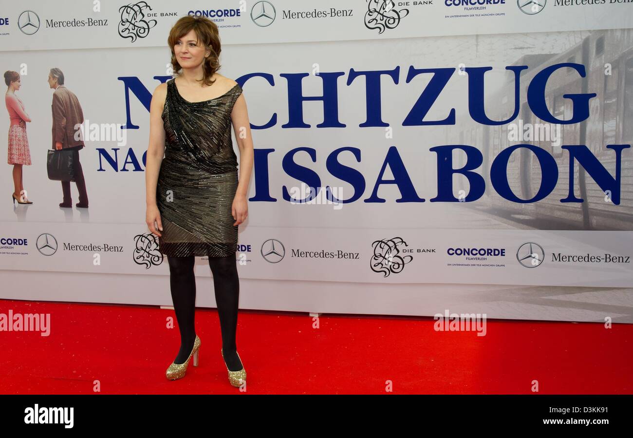 German actress Martina Gedeck arrives at the premiere of their movie 'Night Train to Lisbon' in Hamburg, Germany, 20 February. Photo: SVEN HOPPE Stock Photo