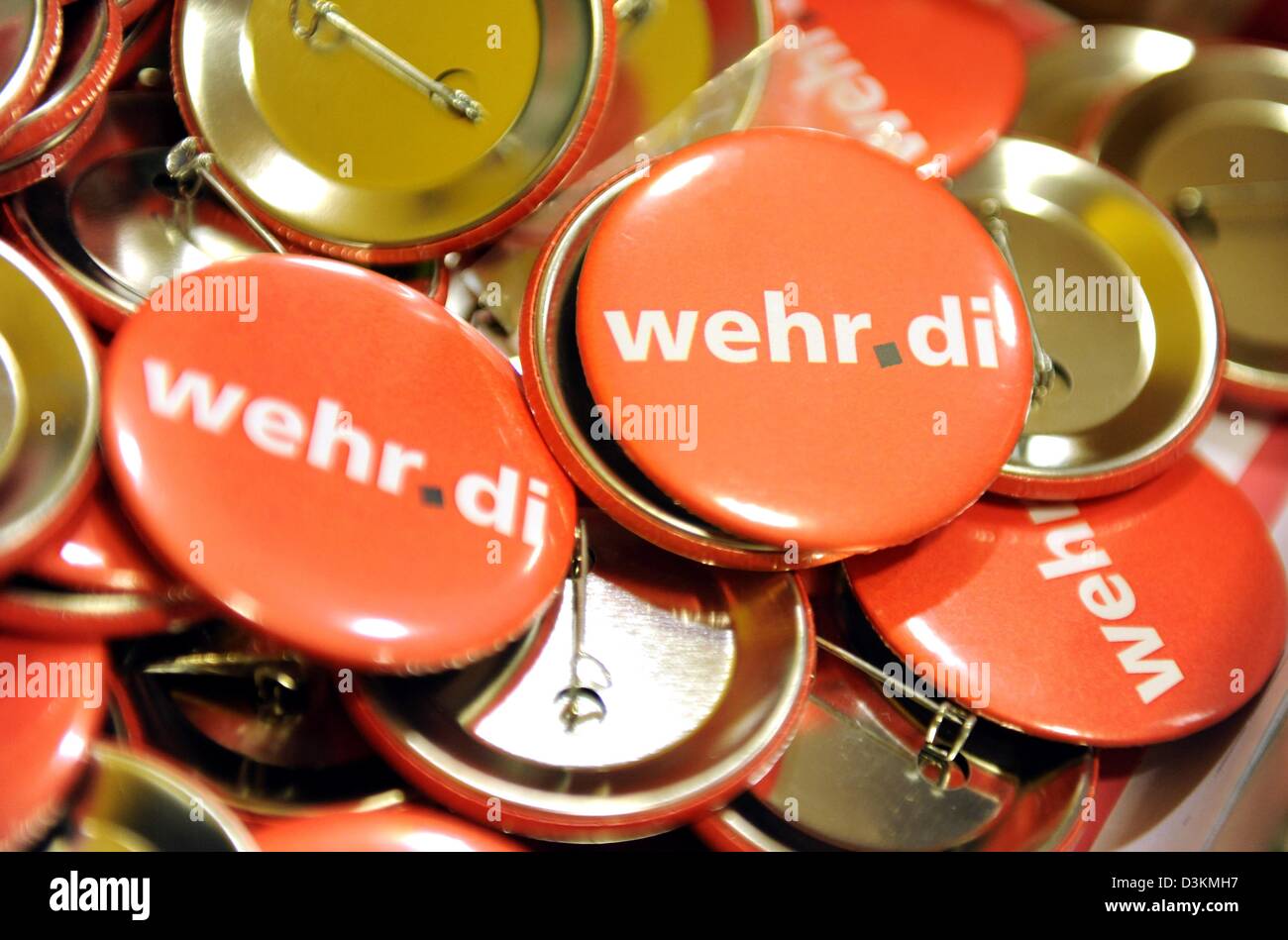 Defended Button Buttons which read 'wehr.di', Bavarian for 'wehr dich' ('defend ...