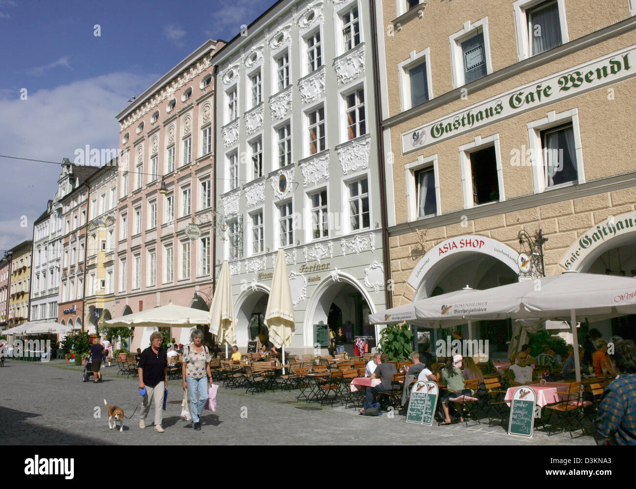 Rosenheim square hi-res stock photography and images - Alamy