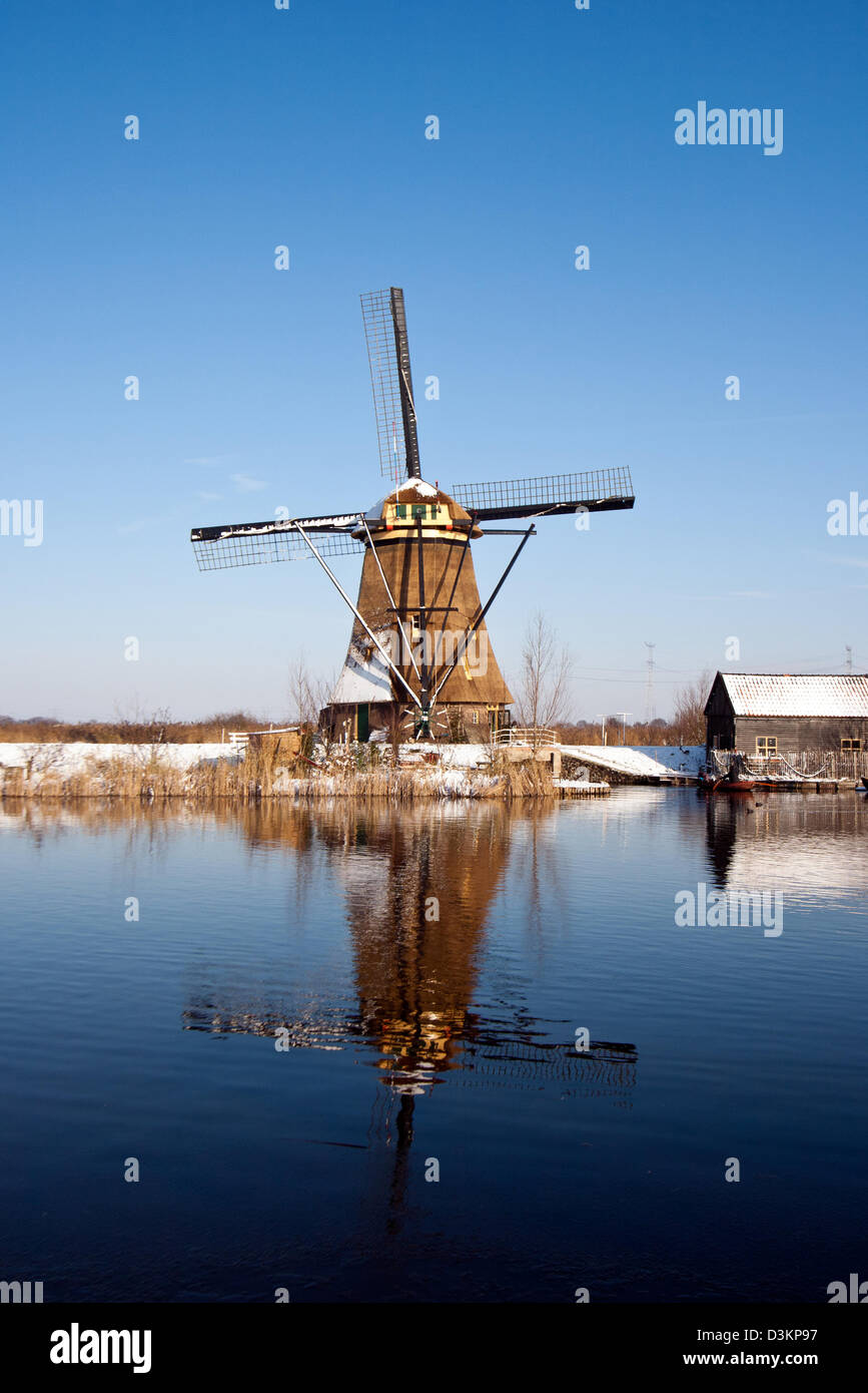Dutch windmill in the Kinderdijk area, Holland Stock Photo