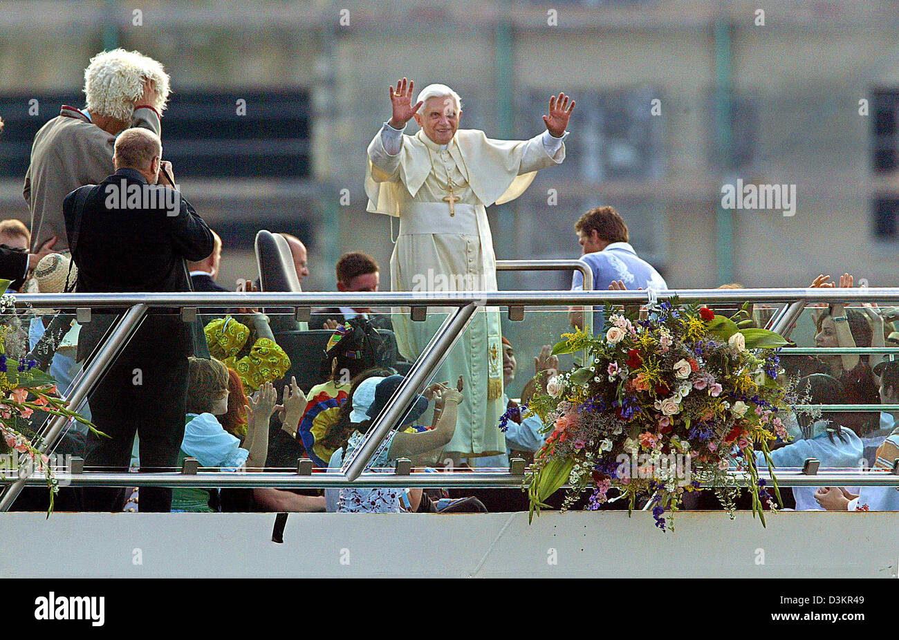 Pope Benedict XVI greets the people at the banks from the 'RheinEnergie ...