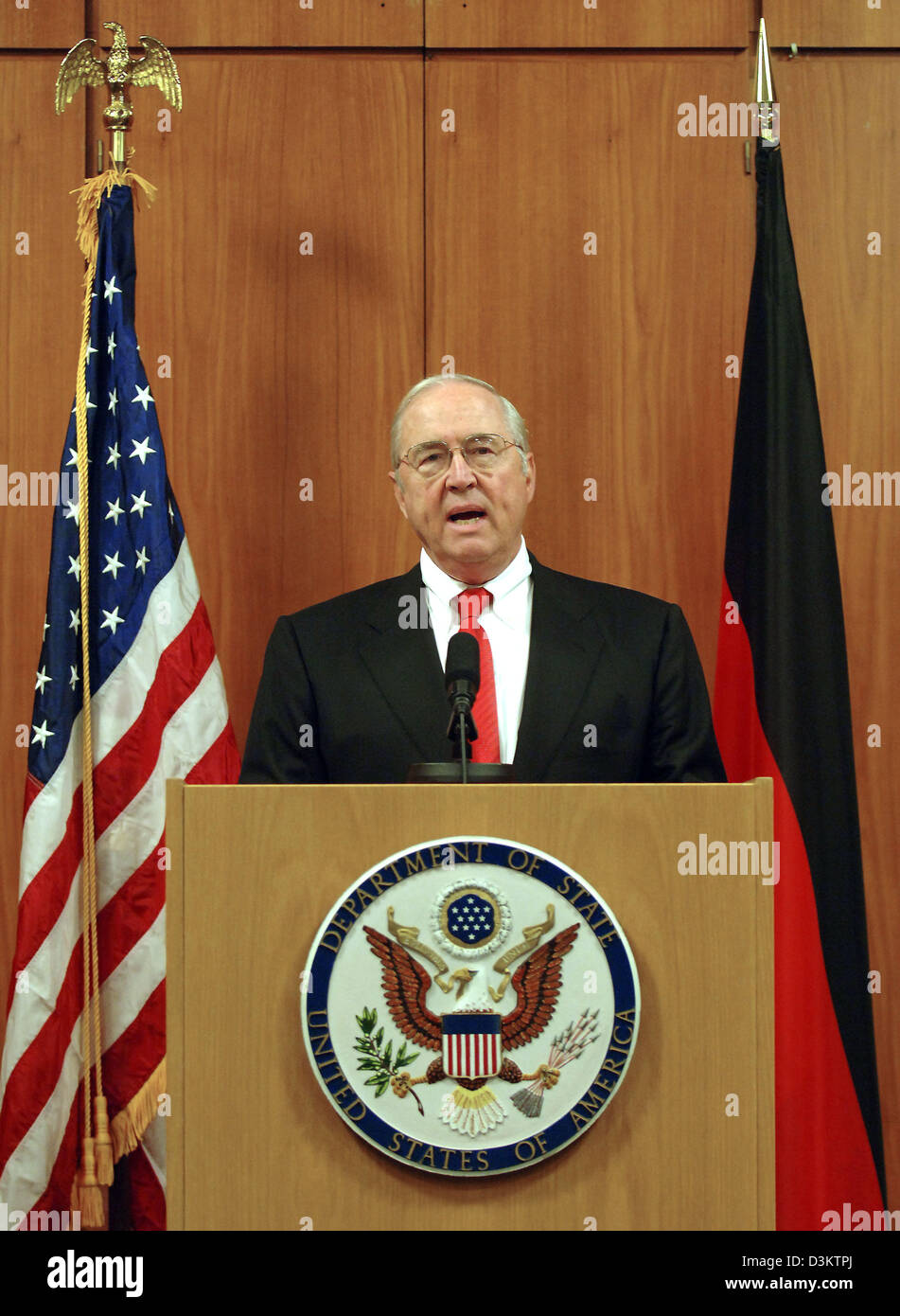 (dpa) - William Timken, the new US ambassador to Germany, speaks during a press conference in Berlin, 06 September 2005. Timken, an entrepreneur from the US state of Ohio, has been the US representative in Germany since 15 August 2005. Photo: Tim Brakemeier Stock Photo