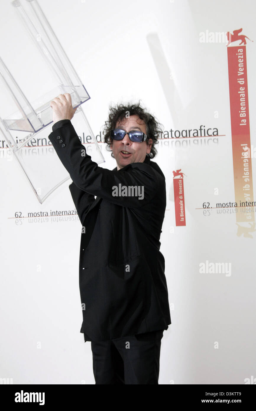 (dpa) - US film director Tim Burton poses for a photo after the press conference to promote his new film in the competition, 'Tim Burton's Corpse Bride', at the 62th International Film festival in Venice, Italy, Wednesday 07 September 2005. Photo: Hubert Boesl Stock Photo