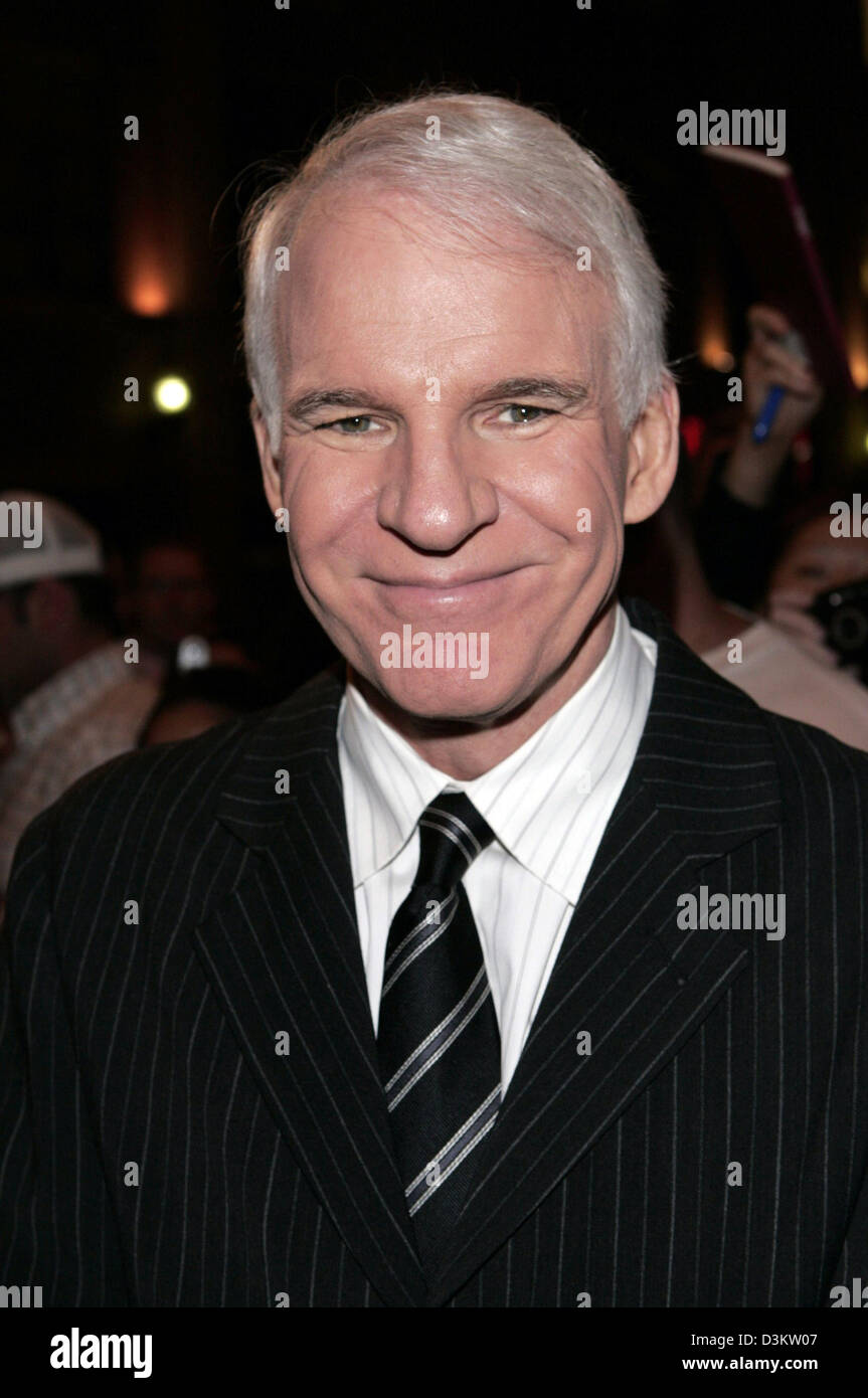 (dpa) - US actor Steve Martin arrives for the premiere of his new film 'Shopgirl' at the 62nd International Film festival in Venice, Italy, 09 September 2005. Photo Hubert Boesl Stock Photo