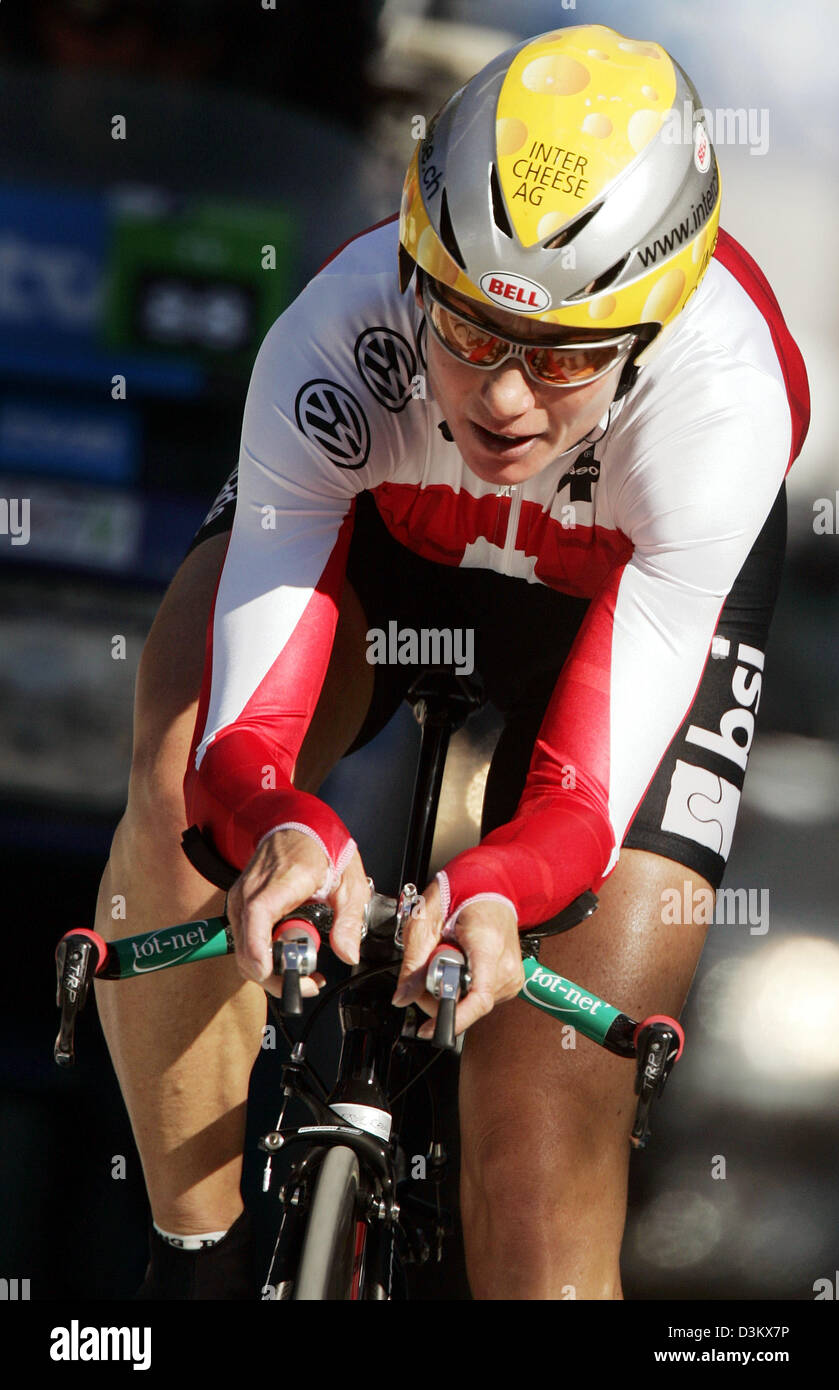 The picture shows Swiss cycling pro Karin Thuerig in action during the women's 21,9 kilometres single time trial at the Cycling World Championships in Madrid, Spain, Wednesday 21 September 2005. Thuerig won the competition. Stock Photo