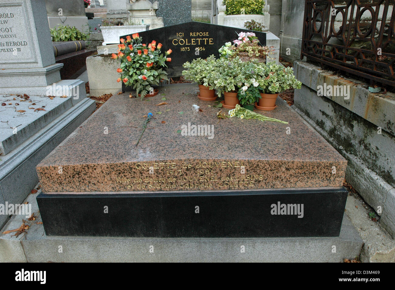 (dpa) - The photo shows the grave of French author Colette (aka Sidonie Gabrielle Colette) at the Pere Lachaise cemetery in Paris, France, 08 October 2005. Colette was born in Saint-Sauveur-en-Puisaye on 28 January 1873 and died in Paris on 03 August 1954. Photo: Helmut Heuse Stock Photo