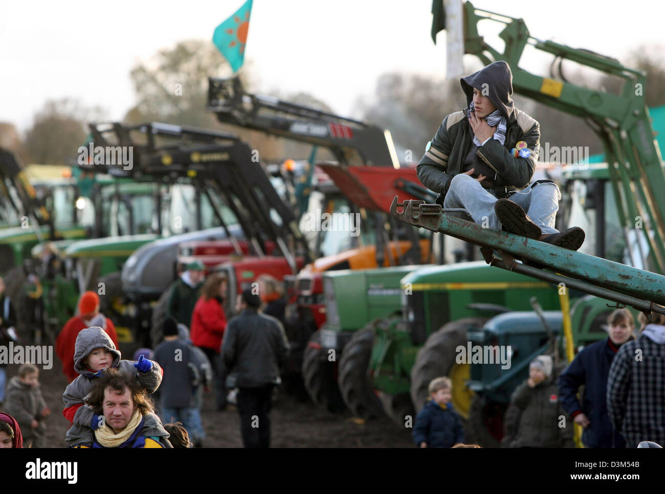 (dpa) - Anti-nuclear activists protest on tractors against the Castor nuclear waste transport near Klein Gusborn between Dannenberg and Gorleben, Germany, 20 November 2005. A nuclear waste transport with twelve Castor containers from the French reprocessing plant at La Hague is supposed to arrive in the Lueneburg district on Monday, 21 November 2005. Photo: Kay Nietfeld Stock Photo