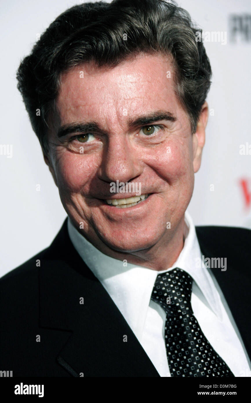 (dpa) - US actor Gary Beach smiles as he arrives for the world premiere of his film 'The Producers' in Westfield Century City, Los Angeles, California, USA, Monday, 12 December 2005. Photo: Hubert Boesl Stock Photo