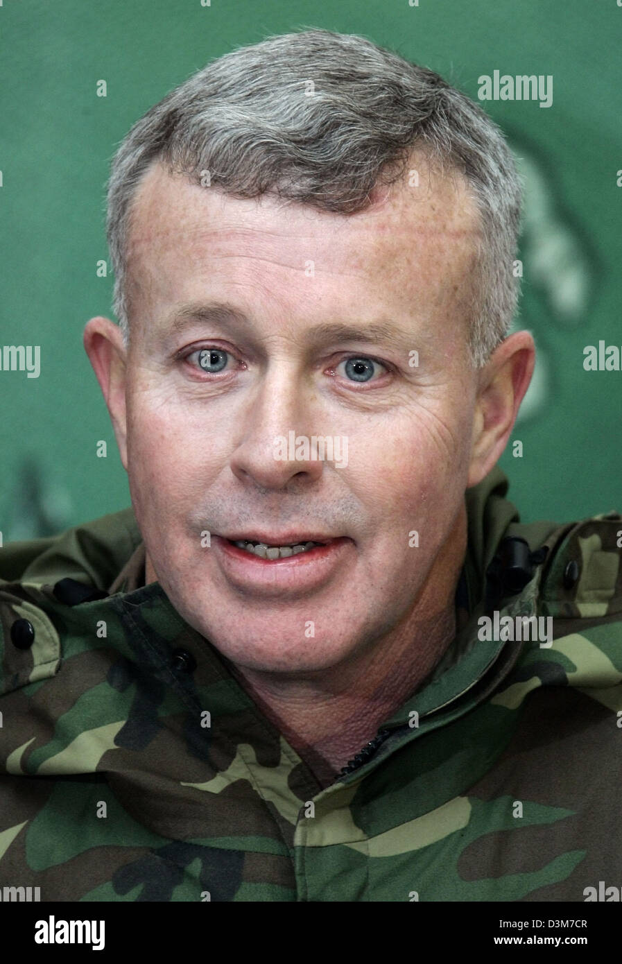 Politics Pol Defence Smiling Facial expression Male Germany Hi res 