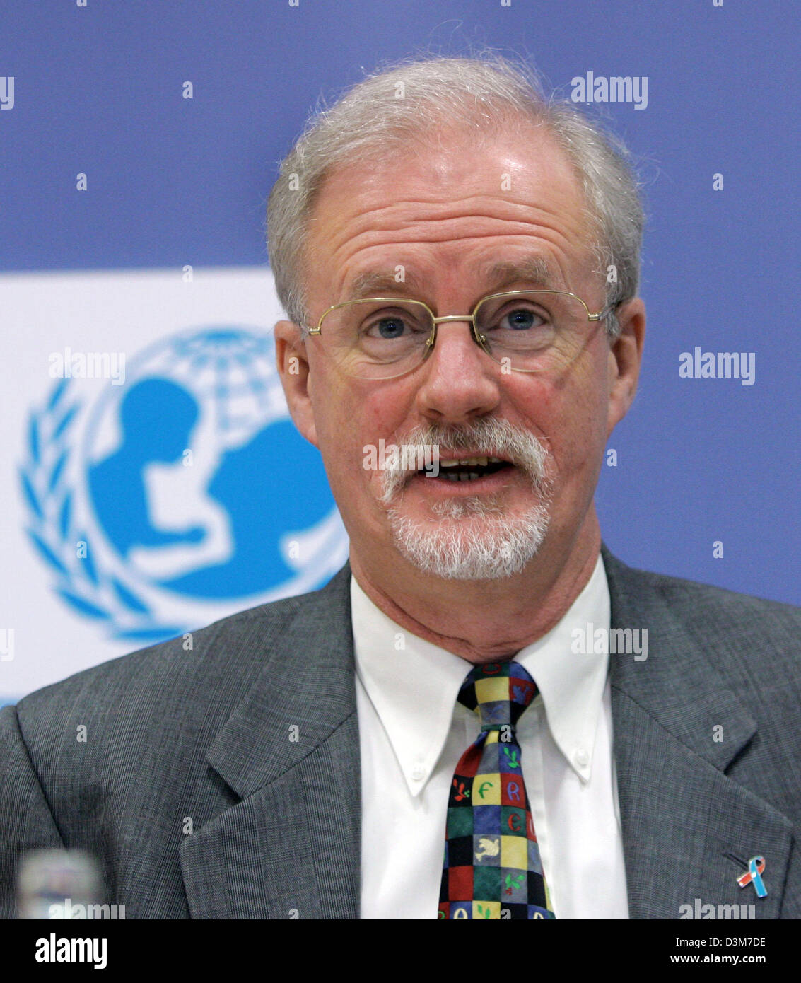 (dpa) - Philip O'Brien, the regional director of the United Nation's children organisation (Unicef), takes part in a press conference in Berlin, Wednesday, 14 December 2005. O'Brien presented the annual report of Unicef. Photo: Jens Kalaene Stock Photo