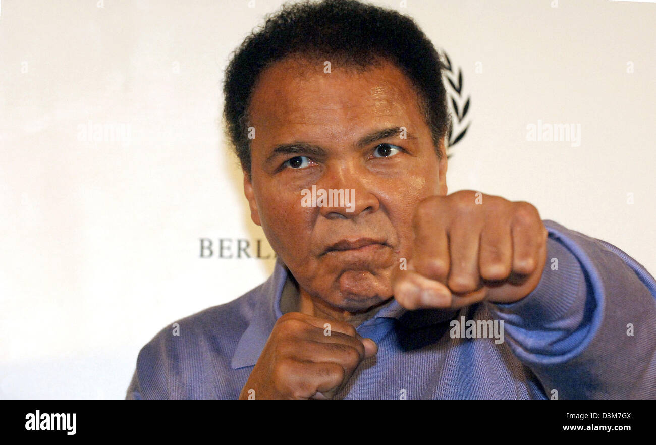 (dpa) - Former heavy weight boxing champion Muhammad Ali poses during a press conference in Berlin, Germany, Friday 16 December 2005. Ali was awarded th Otto Hahn peace medal for his merits in peace and international understanding. Photo: Steffen Kugler Stock Photo