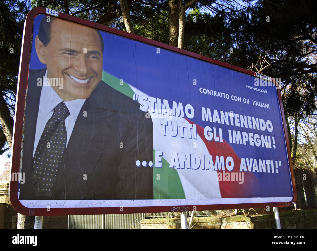 An elections campaign poster of reigning political party Forza Italia shows Minister President Berlusconi in Rome, Italy, Wednesday, 07 December 2005. Italy elects its new Minister President 09 April 2006. Photo: Lars Halbauer Stock Photo