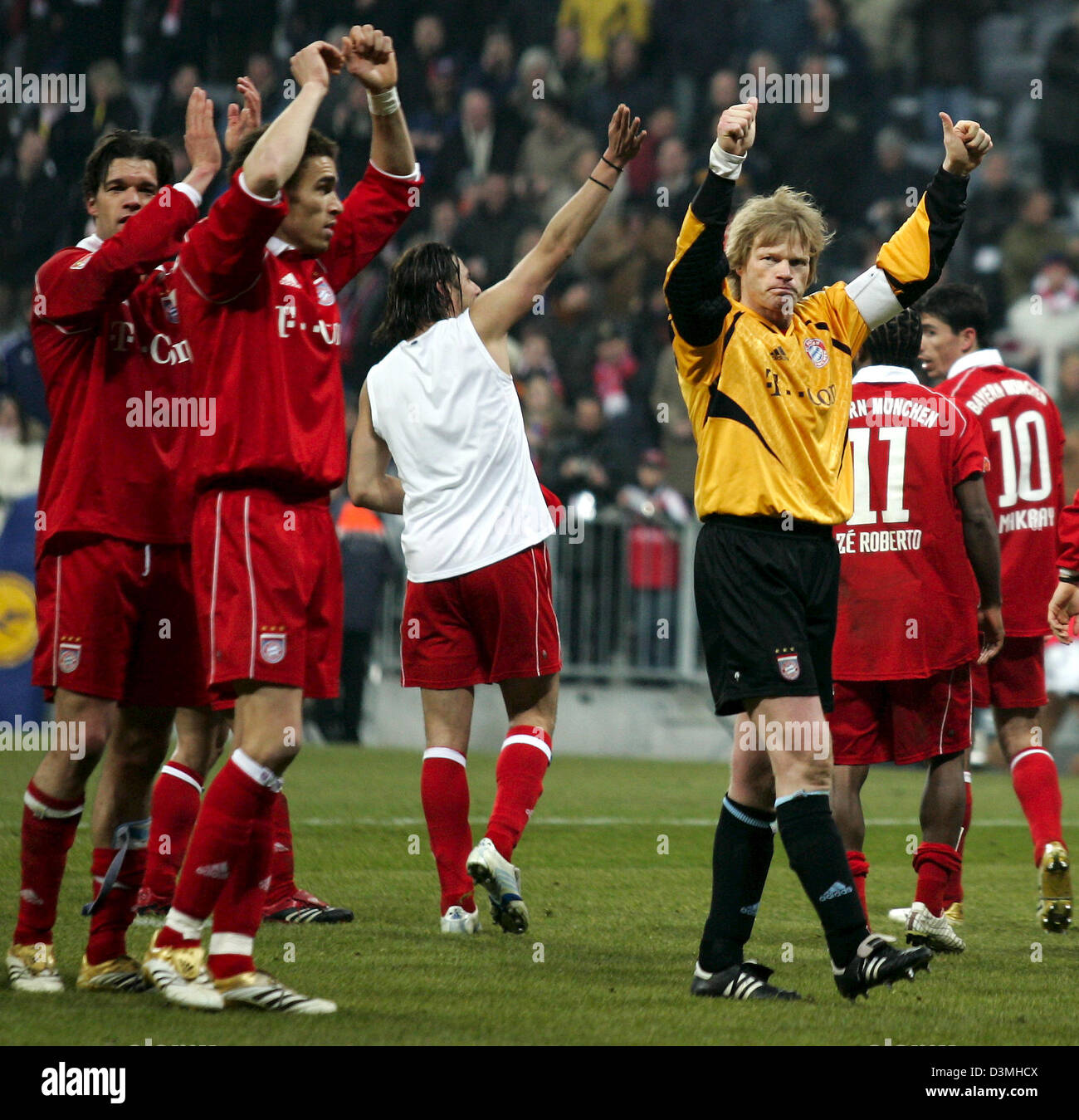 Fc munich player oliver kahn hi-res stock photography and images - Alamy