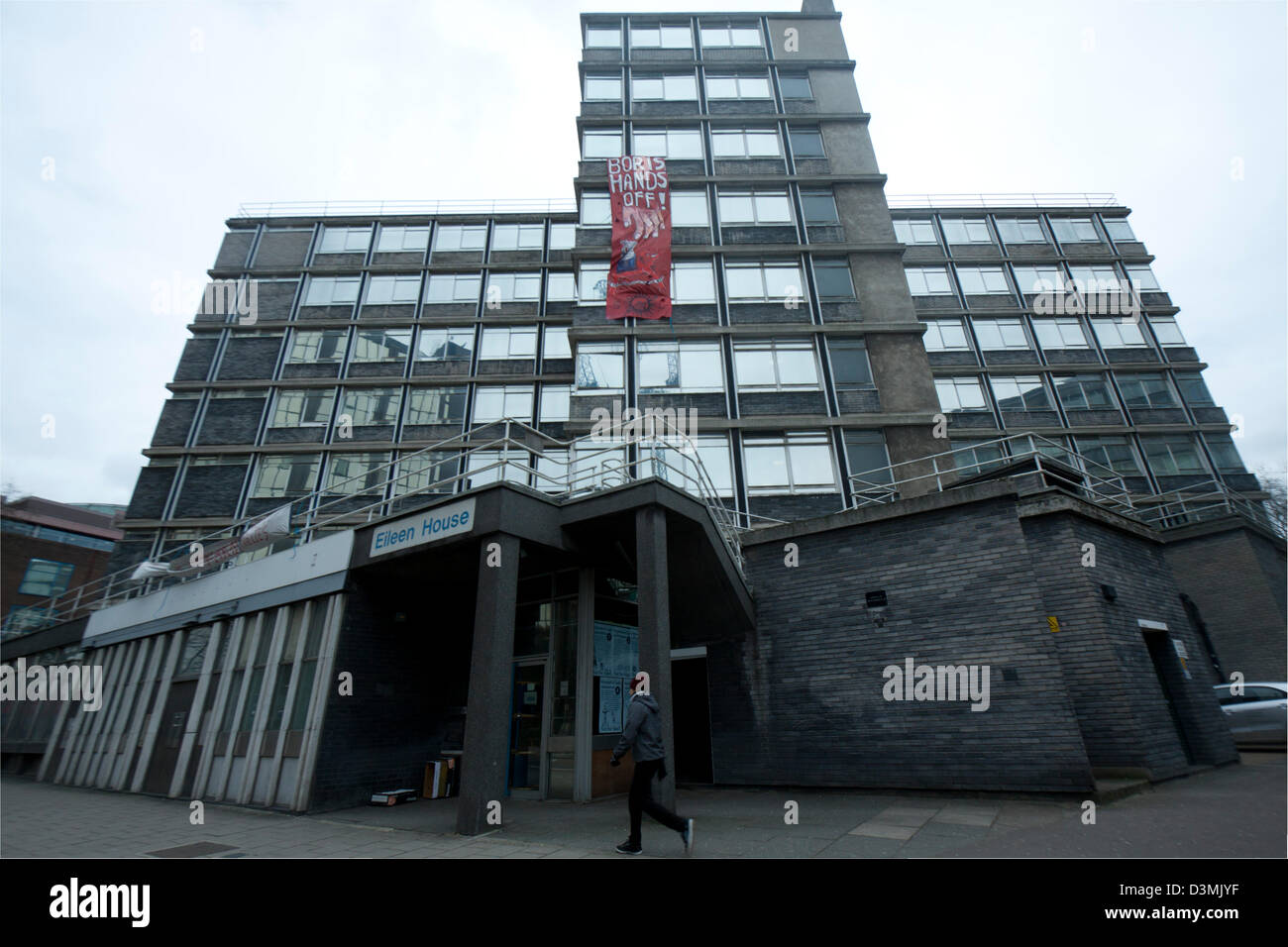 London, UK. 21st February 2013. The(SOL) Self Organized London made up of squatters occupy an empty 1960's empty office block in Elephant & Castle which is at the centre of a controversial planning application for redevelopment before Mayor Boris Johnson is due to adjudicate on plans by Oakmayne to redevelop the site into a 41 storey tower Credit:  amer ghazzal / Alamy Live News Stock Photo